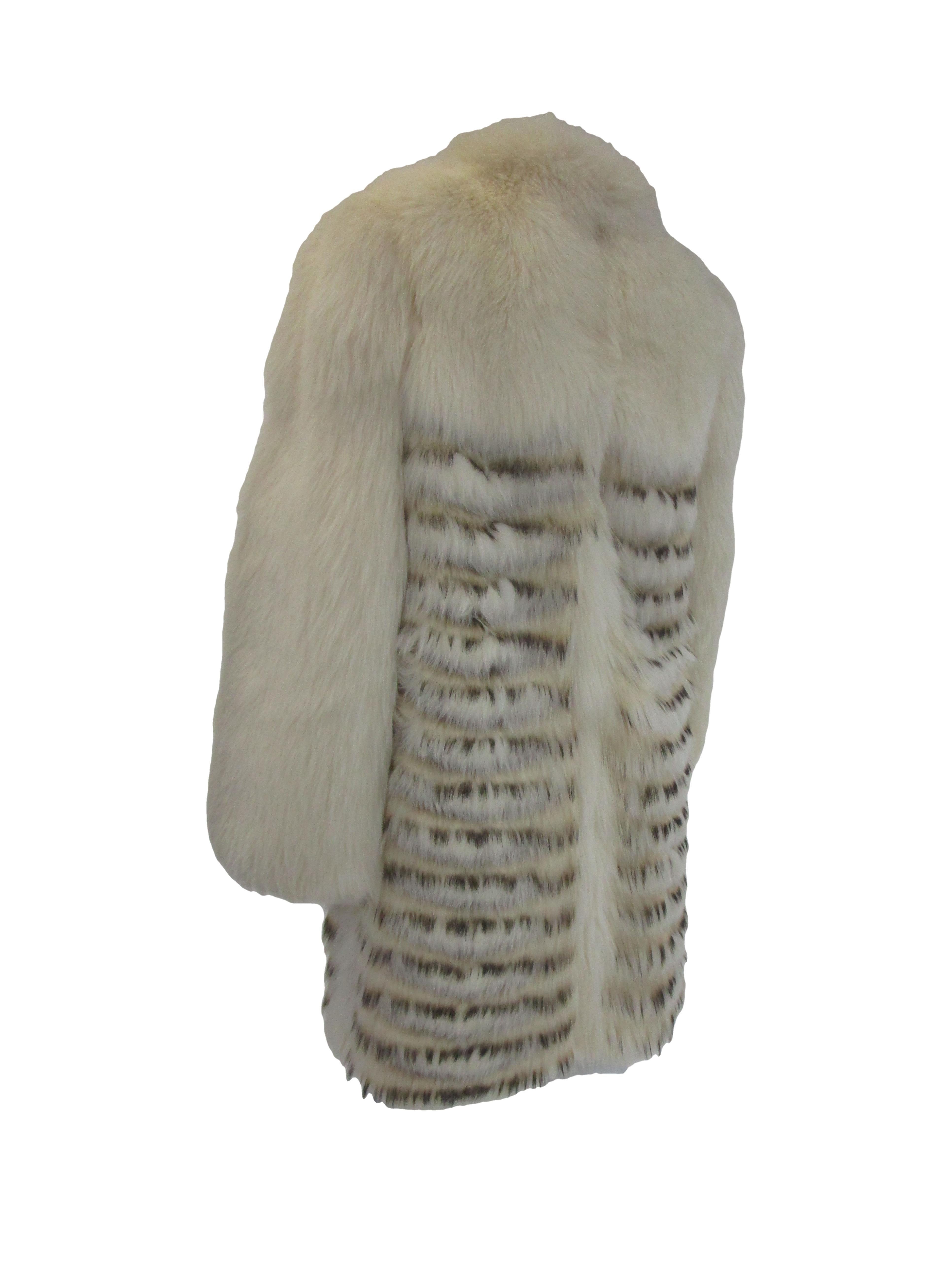 1980s  Bill Blass White Silk Lined Fox Coat  For Sale 1