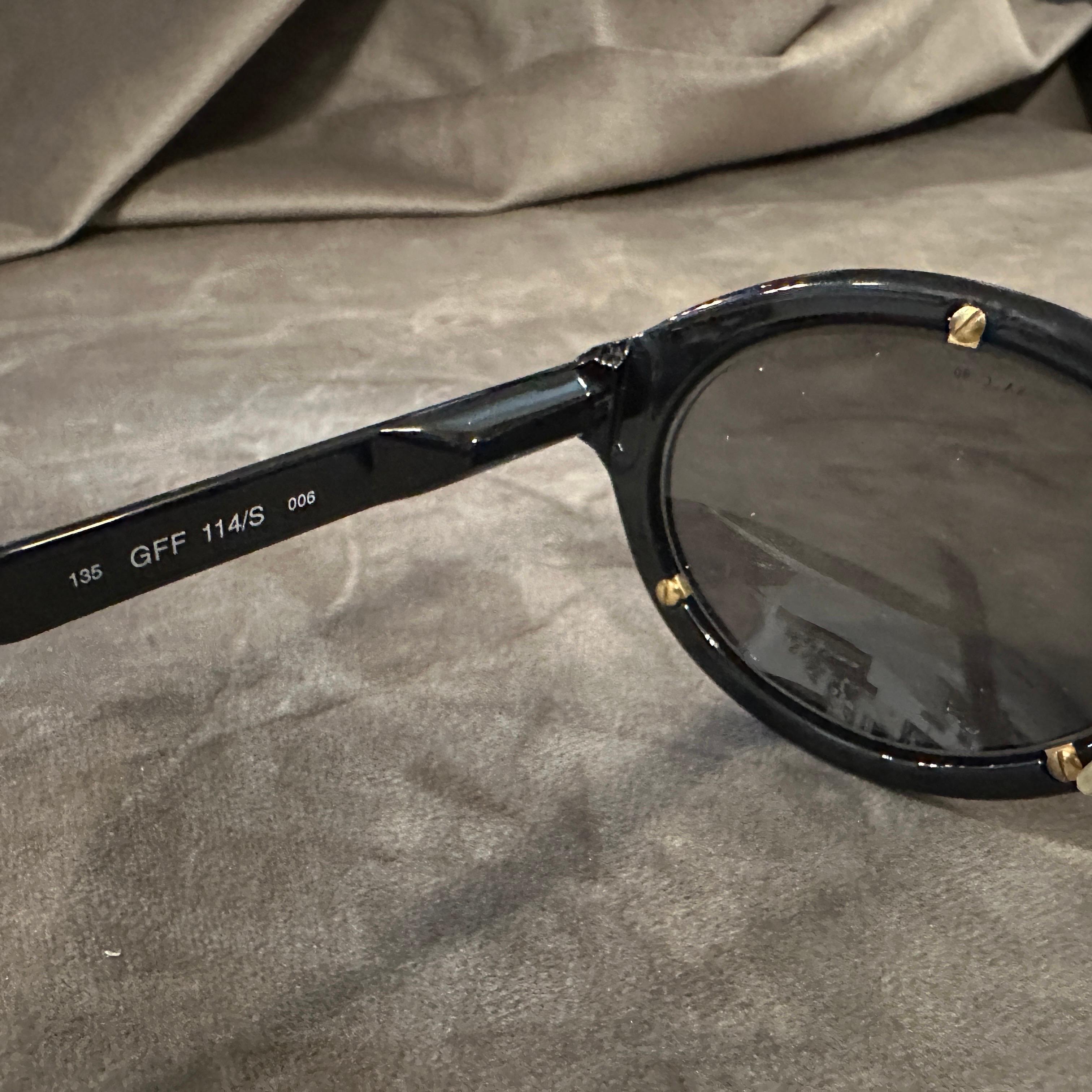 Donna Occhiali da sole Cat-Eye anni '80 in acetato nero di Gianfranco Ferrè in vendita