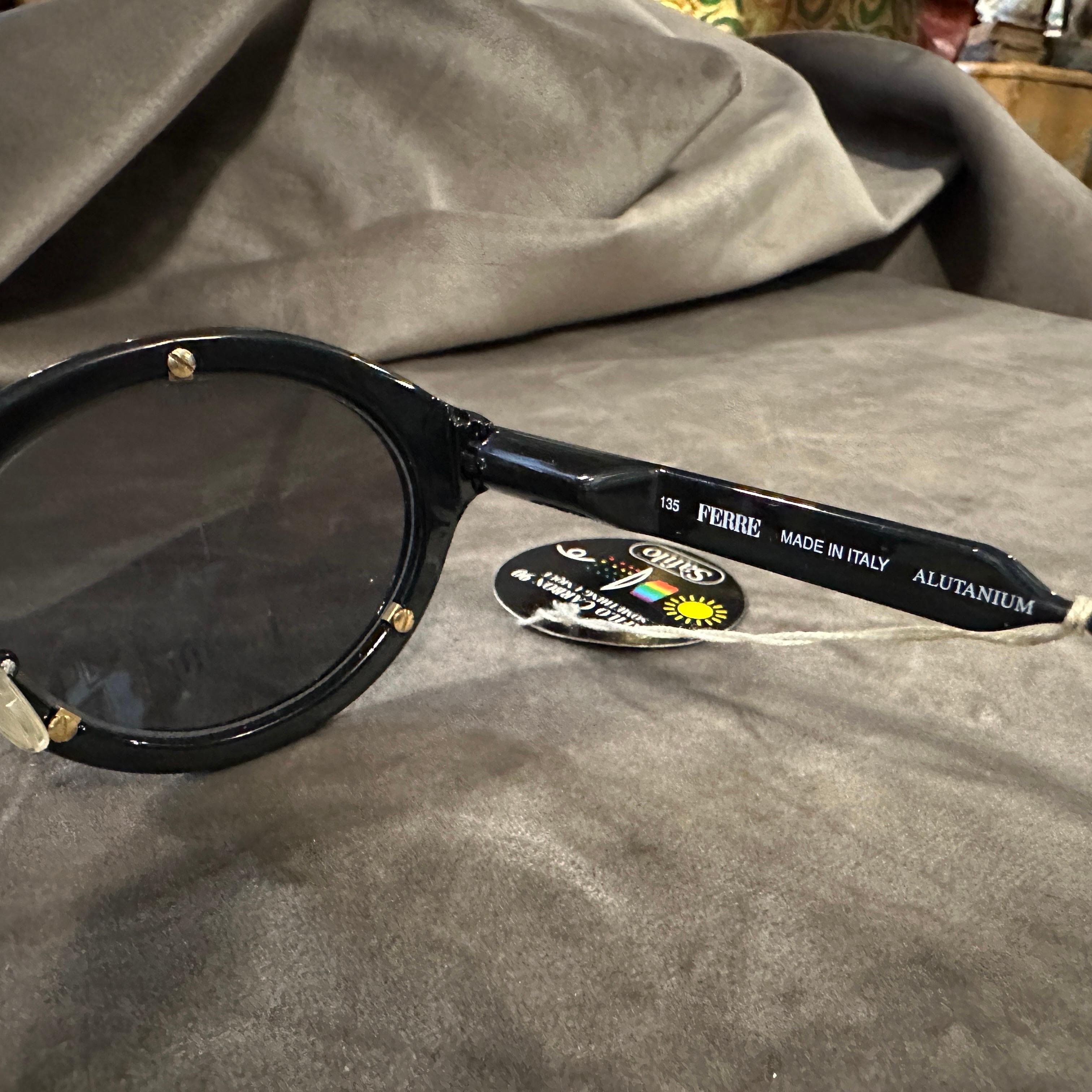 Occhiali da sole Cat-Eye anni '80 in acetato nero di Gianfranco Ferrè in vendita 4