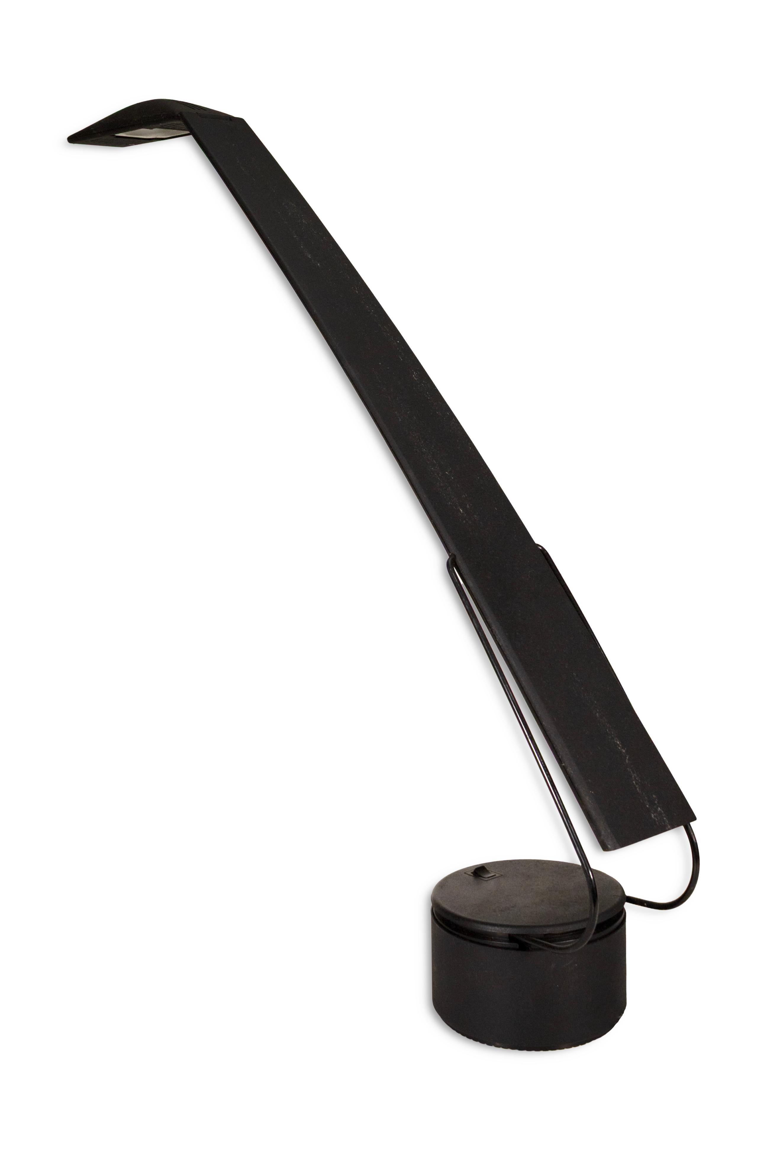 1980er Schwarze Taube Quastenlampe von Mario Barbaglio & Maro Columbo für PAF (Italienisch) im Angebot