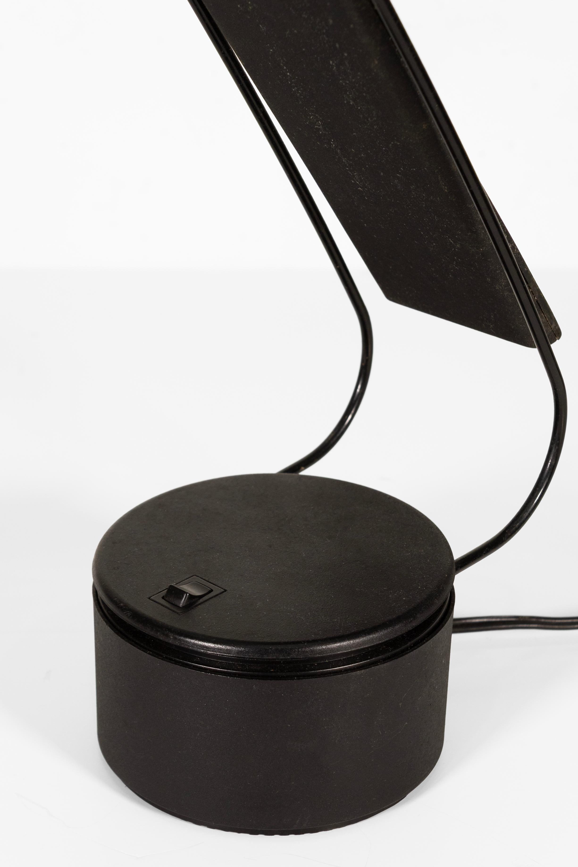 1980er Schwarze Taube Quastenlampe von Mario Barbaglio & Maro Columbo für PAF im Zustand „Gut“ im Angebot in Keego Harbor, MI