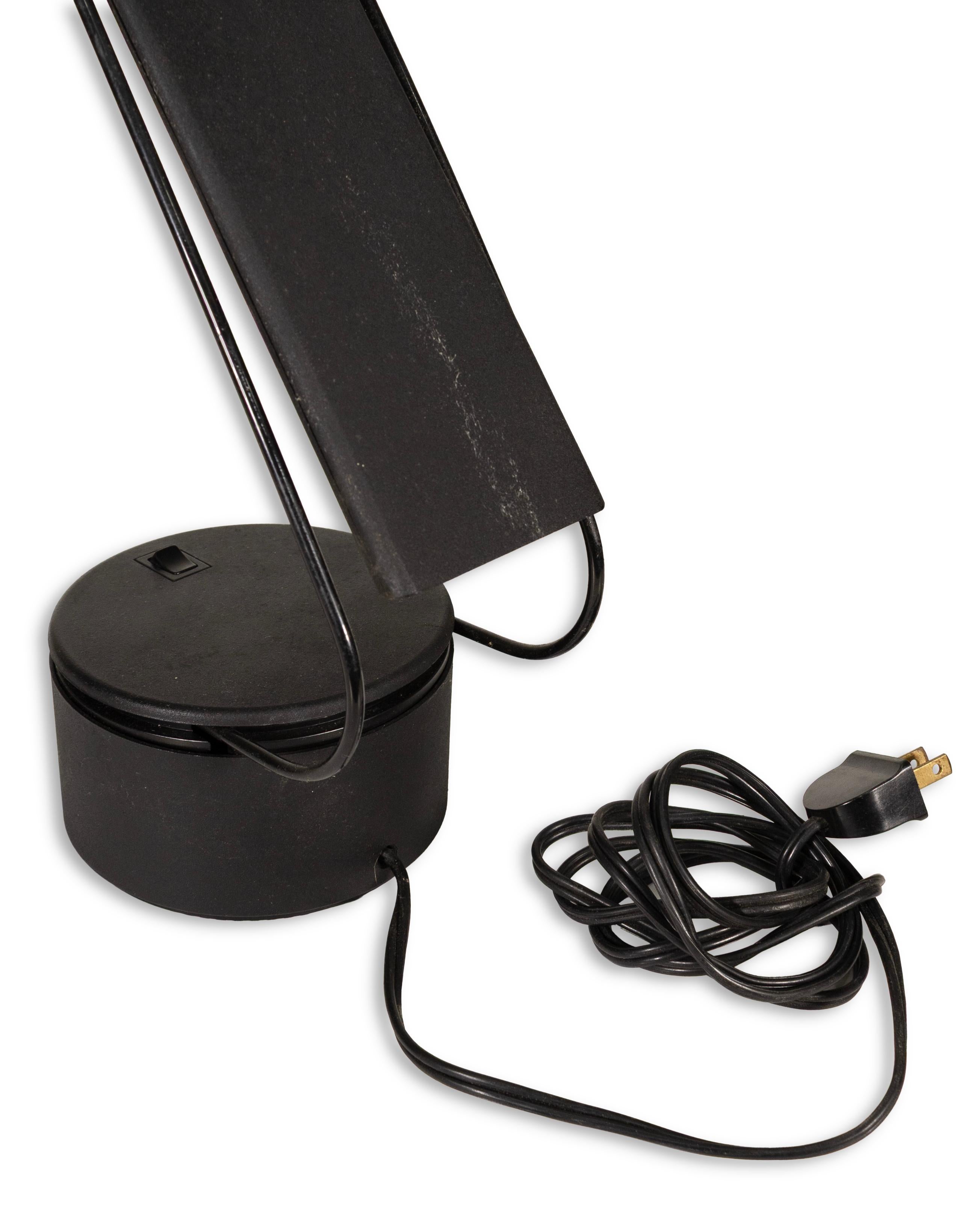1980er Schwarze Taube Quastenlampe von Mario Barbaglio & Maro Columbo für PAF (Ende des 20. Jahrhunderts) im Angebot