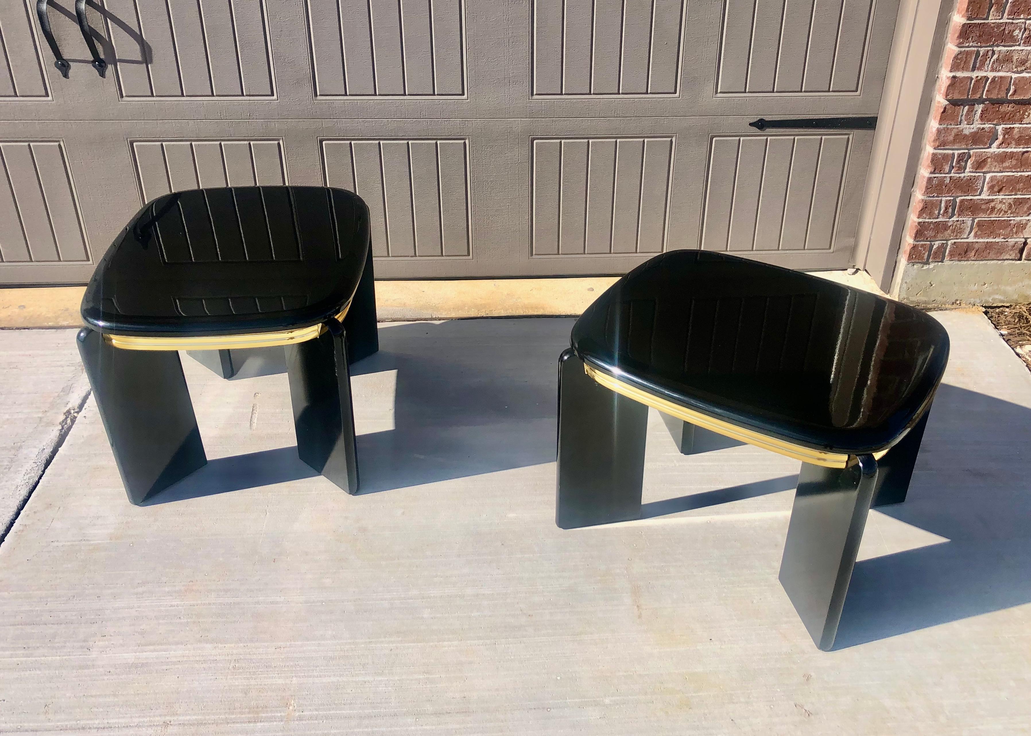 Late 20th Century 1980s Black Lacquer and Brass Side Tables For Sale