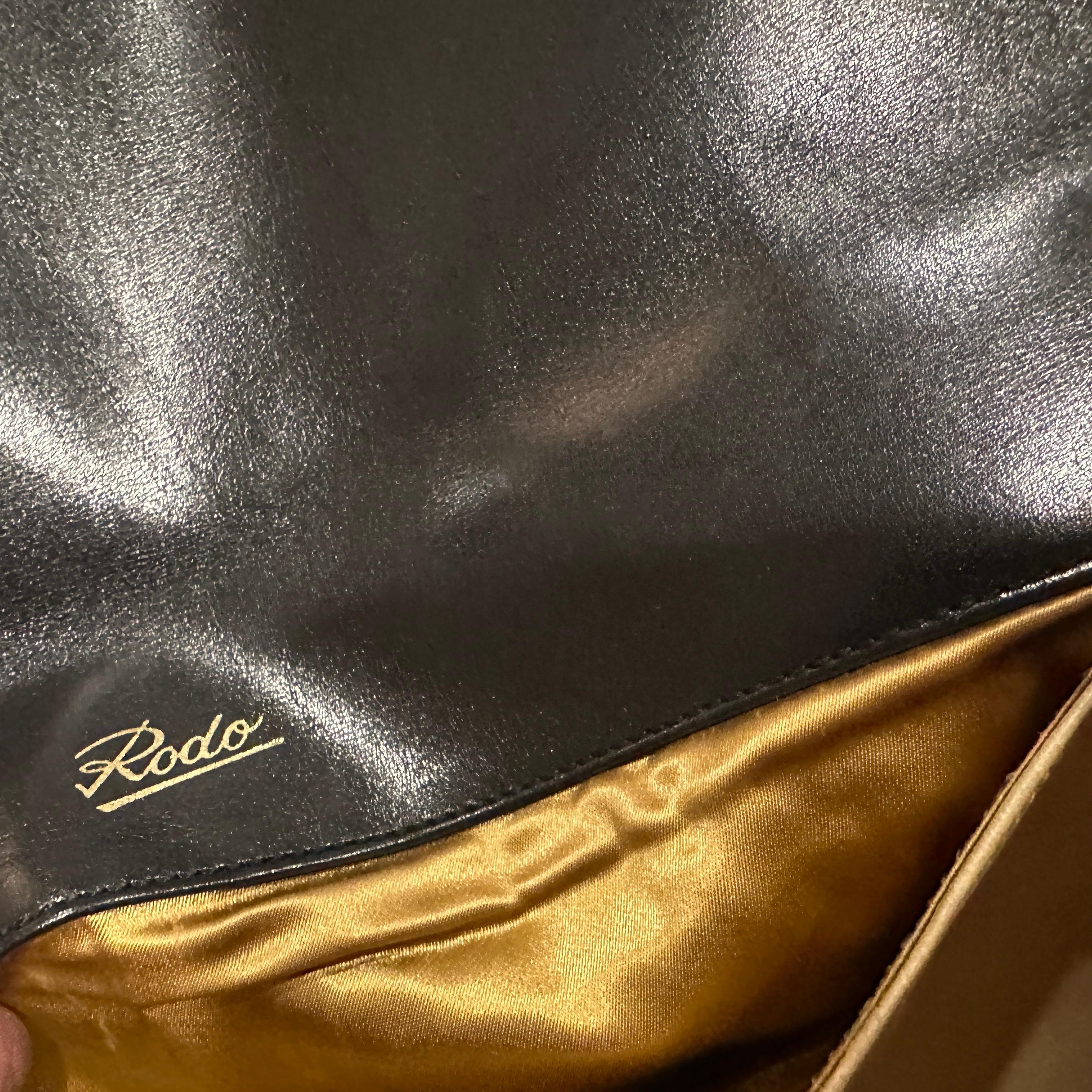 Pochette italienne en cuir et daim des années 1980 par Rodo en vente 2