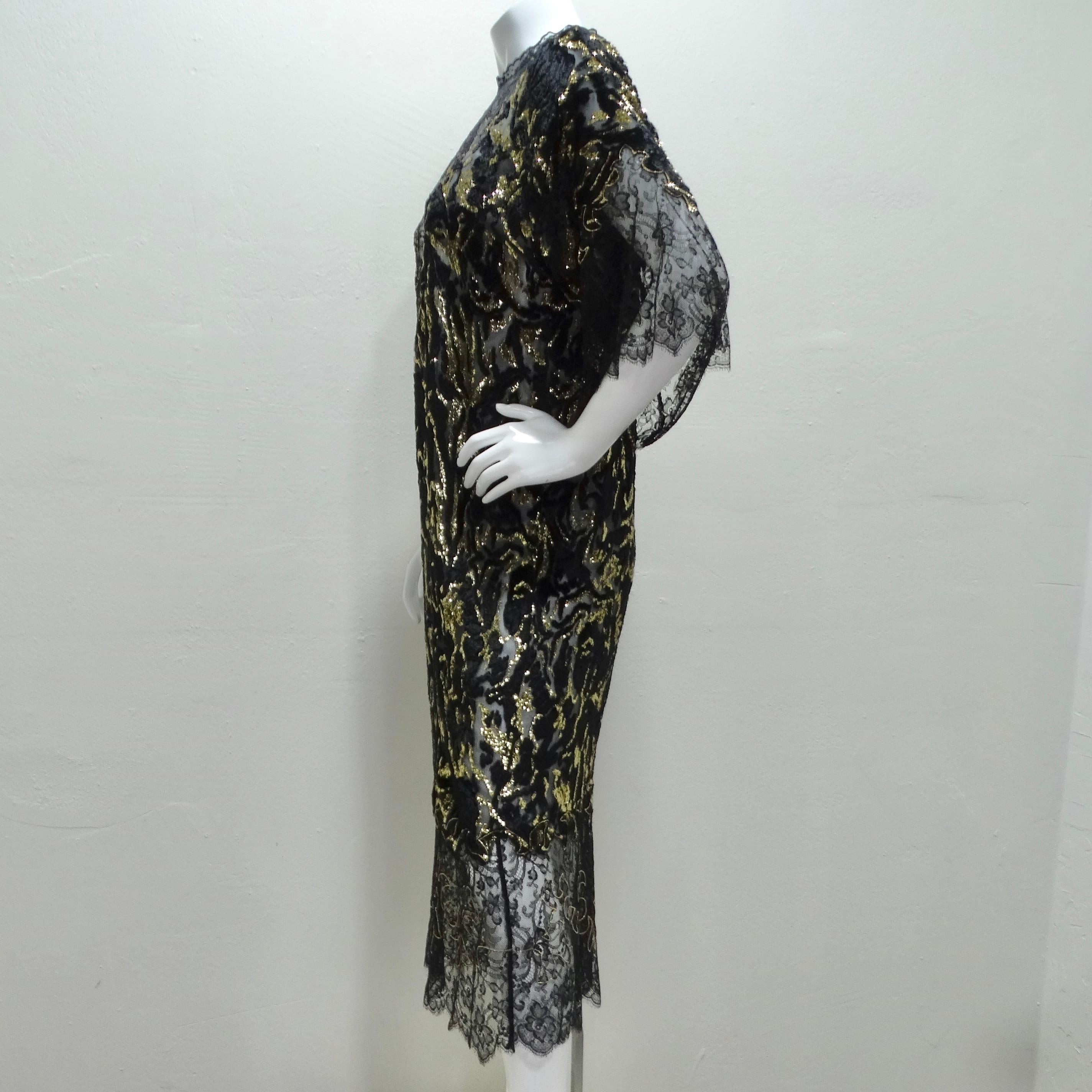 Robe en dentelle noire métallisée et dorée des années 1980 en vente 3