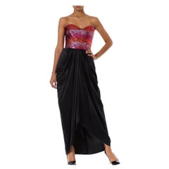 Abito con corpetto senza spalline in seta lurex e raso lamé jacquard nero e rosa degli anni '80
