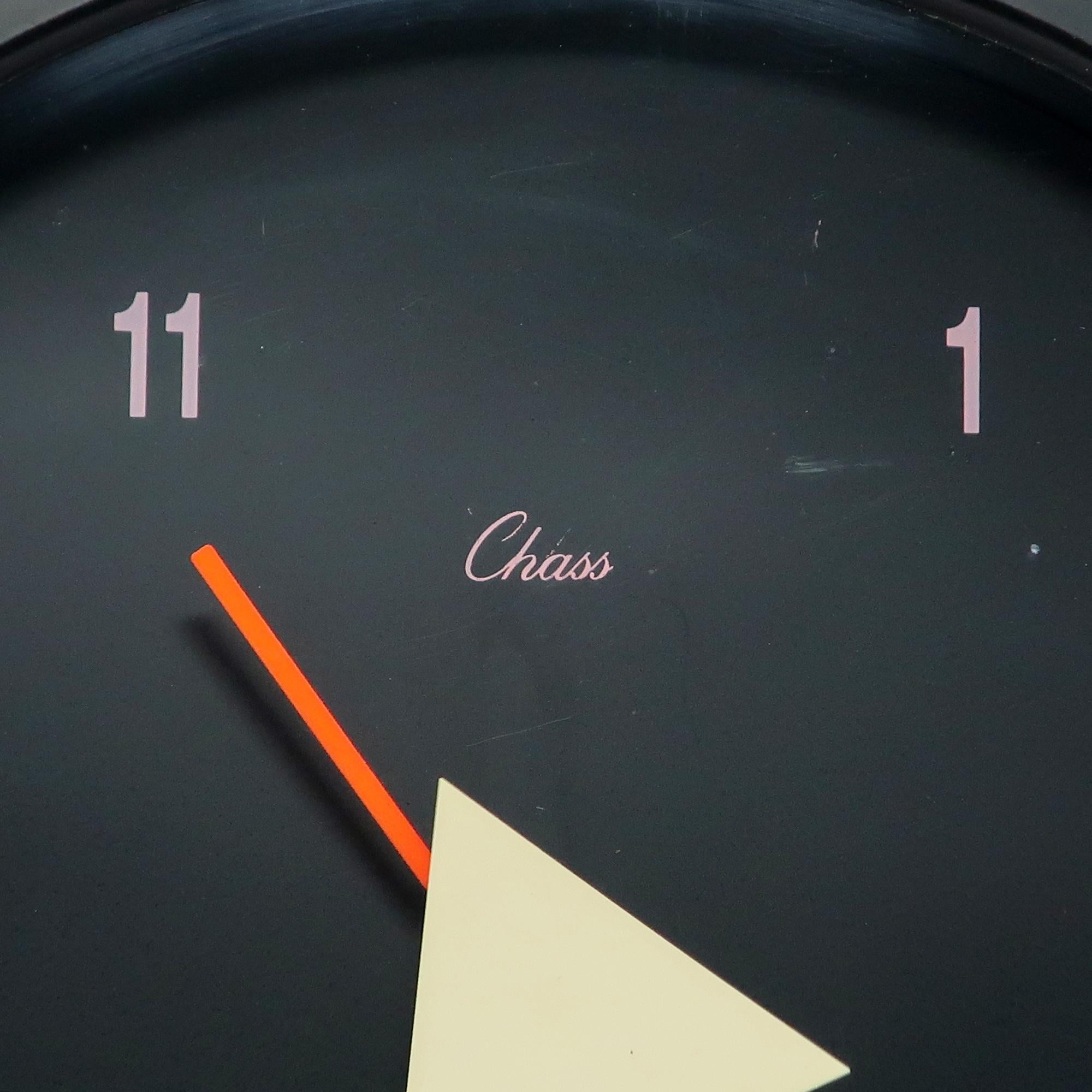 20ième siècle Horloge murale postmoderne noire des années 1980 par Chass en vente