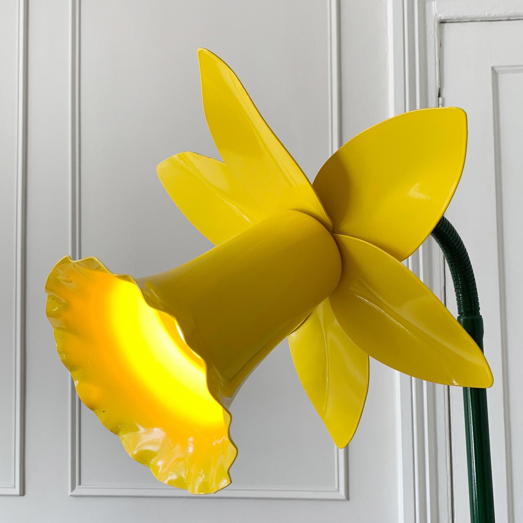 Enameled 1980’S Bliss Daffodil Floor Lamp
