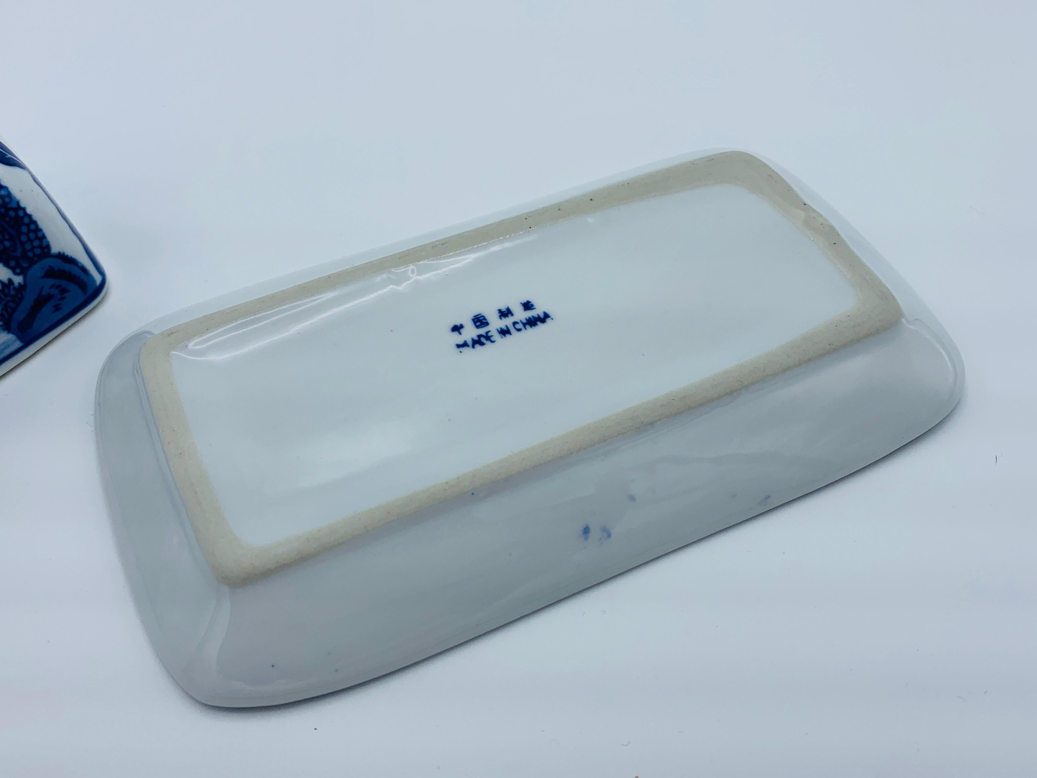 20th Century 1980s Blue and White 'Blue Willow' Butter Dish For Sale