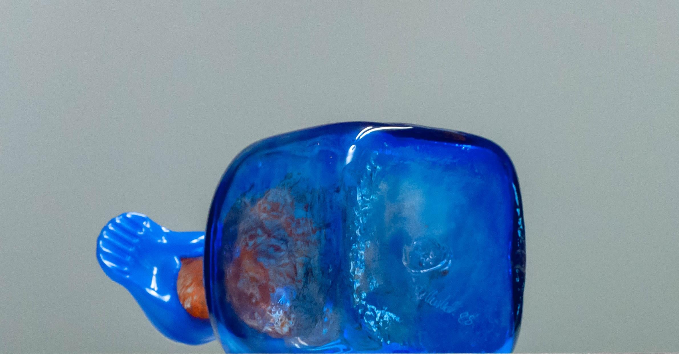 1980s Blue Art Glass Bottle Handmade by Staffan Gellerstedt at Studio Glashyttan For Sale 8