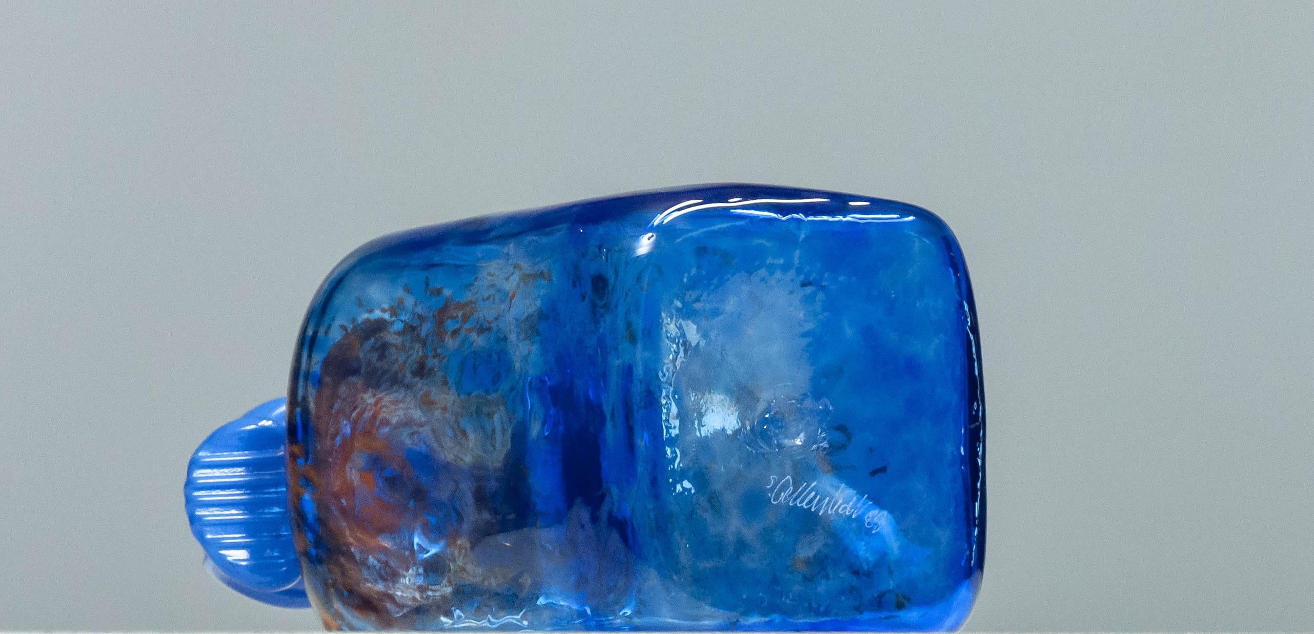1980s Blue Art Glass Bottle Handmade by Staffan Gellerstedt at Studio Glashyttan For Sale 2