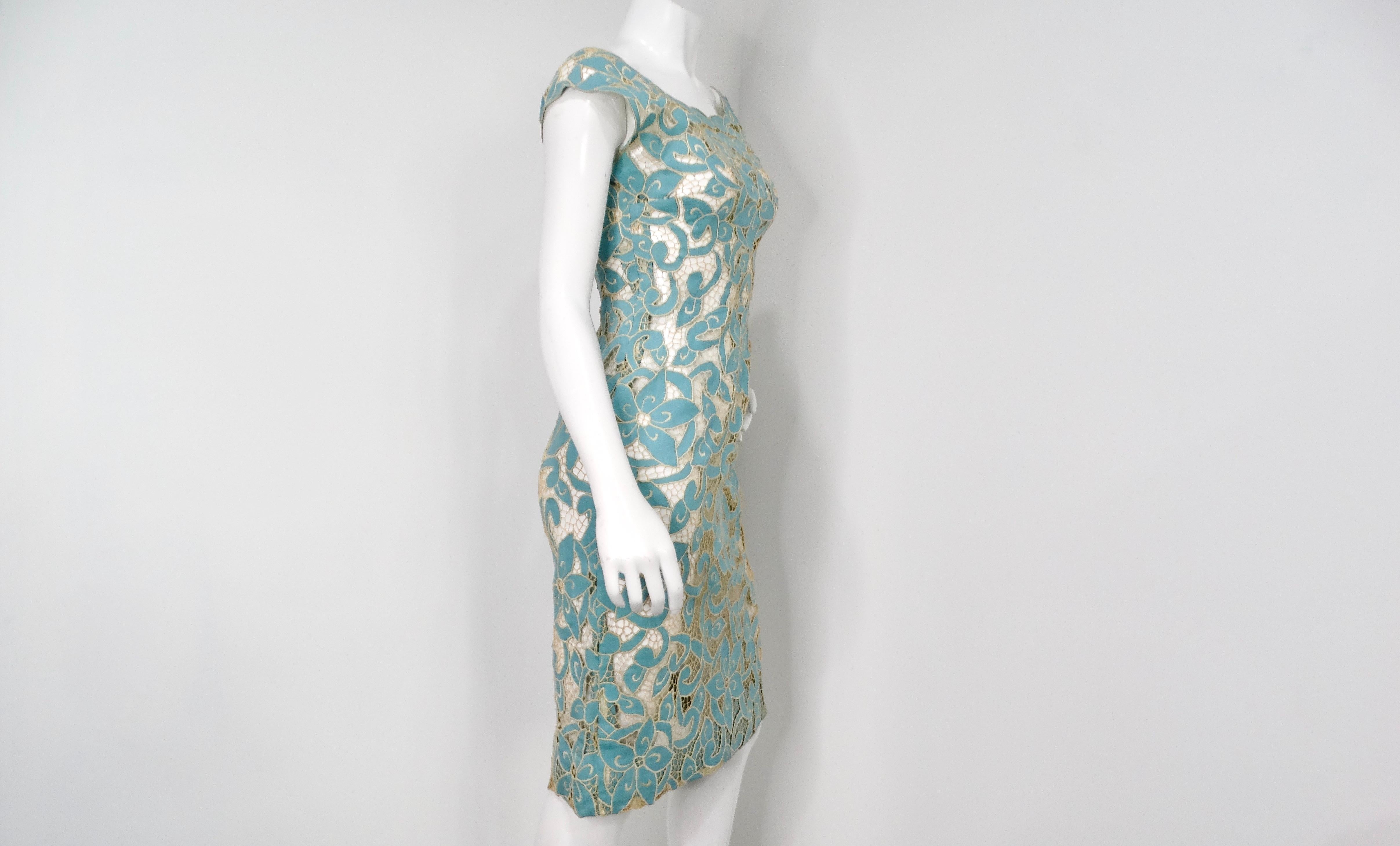 1980s Blue & Cream Floral Net Detail Cut-Out Midi Dress For Sale 3