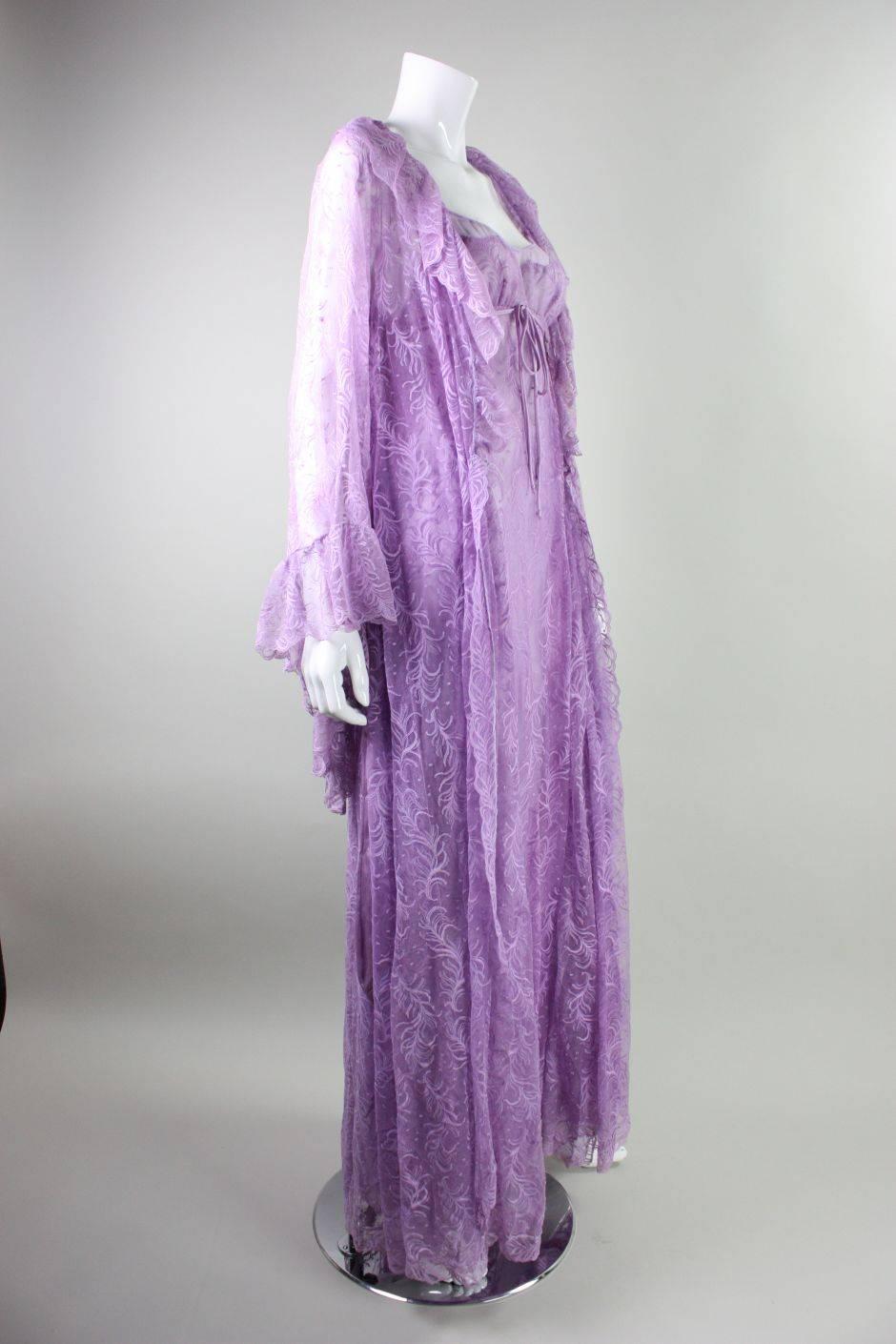 1980's Bob Mackie for Glydons Lilac Lace Peignoir Set In Excellent Condition For Sale In Los Angeles, CA