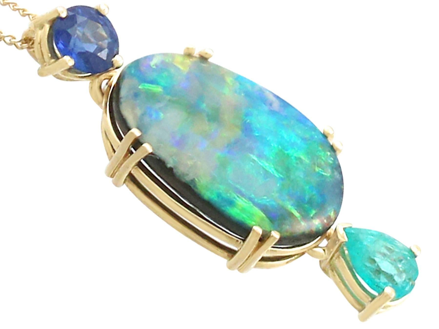 Vintage 1980s 4.06Ct Cabochon Cut Boulder Opal, Emerald and Sapphire Pendant In Excellent Condition In Jesmond, Newcastle Upon Tyne