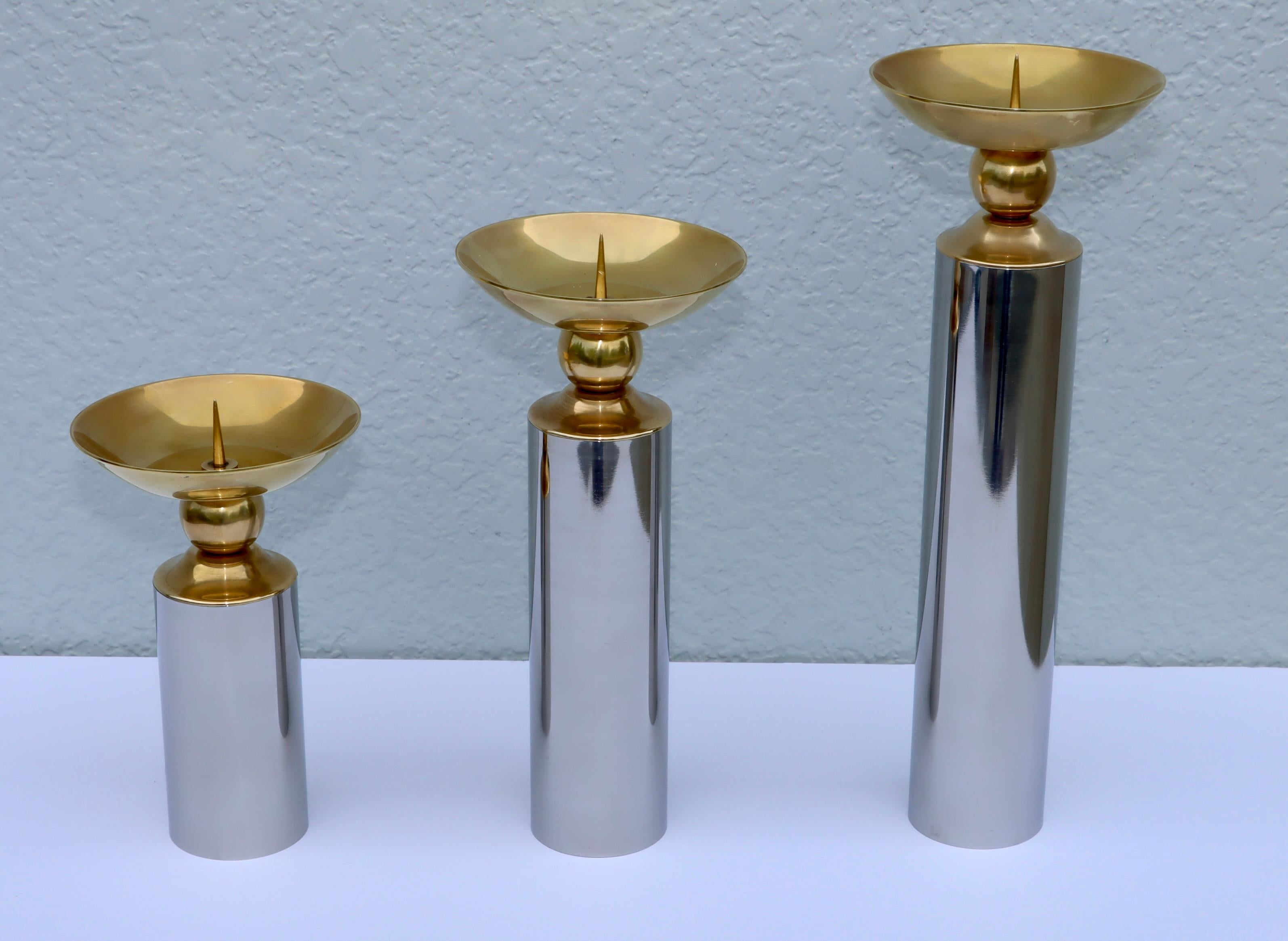 Mid-Century moderno Portacandele in ottone e cromo in stile Karl Springer degli anni '80 in vendita