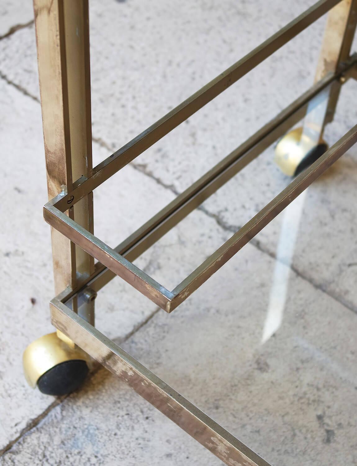1980s Brass and Glass Italian Drinks Trolley with patina For Sale 4
