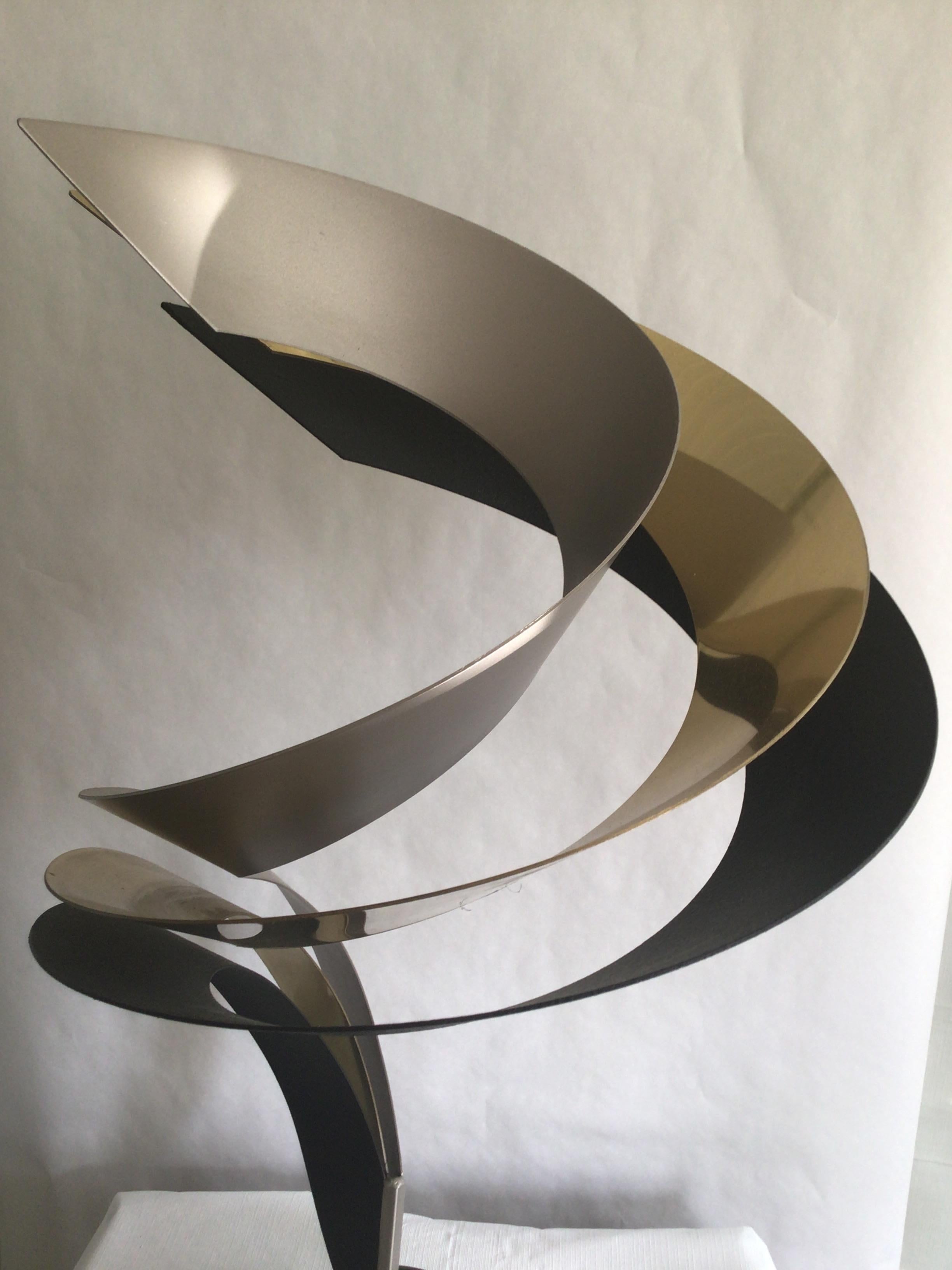 1980s Brass Steel and Aluminum Swirled Sculpture on Swivel Base In Good Condition For Sale In Tarrytown, NY