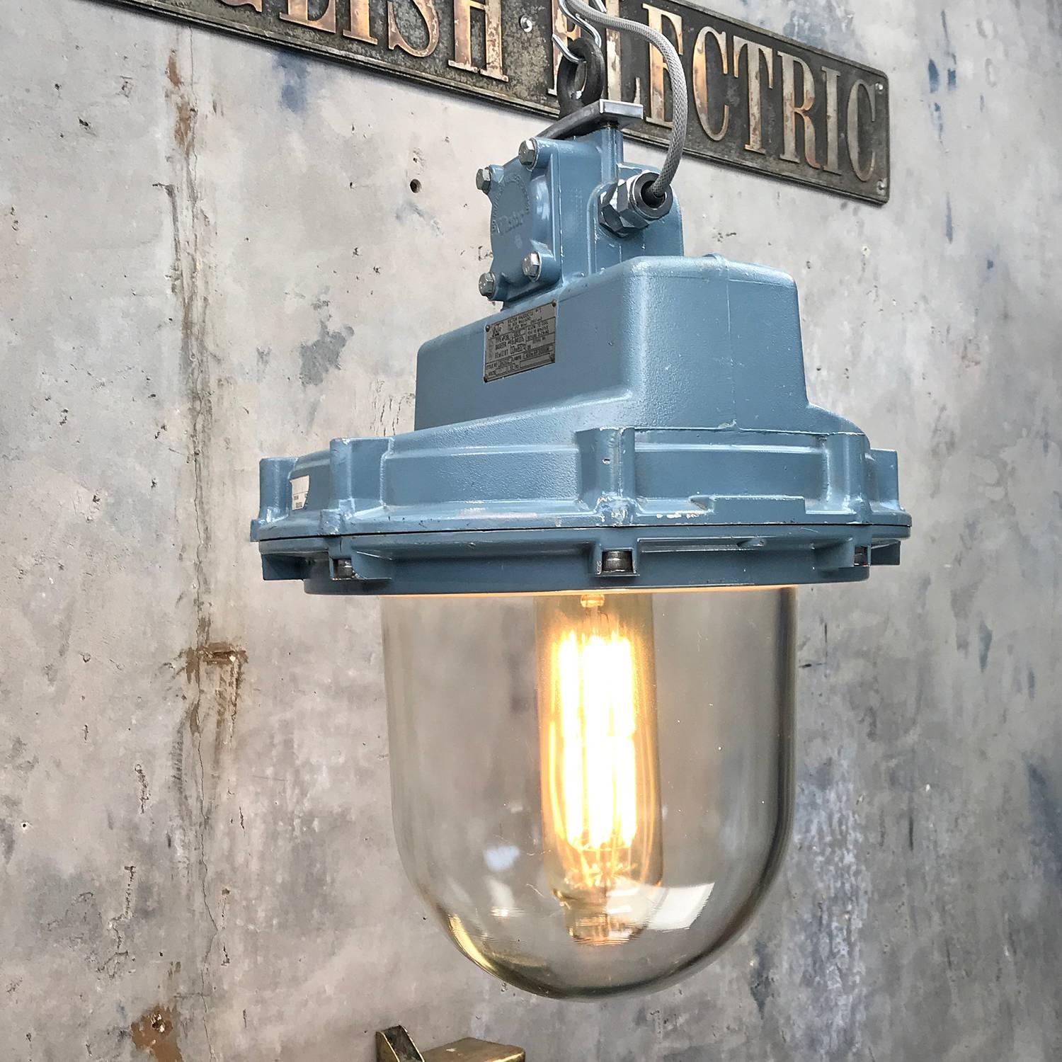 1980s British Made Aluminium and Glass Explosion Proof Victor Pendant Lamp In Excellent Condition In Leicester, Leicestershire