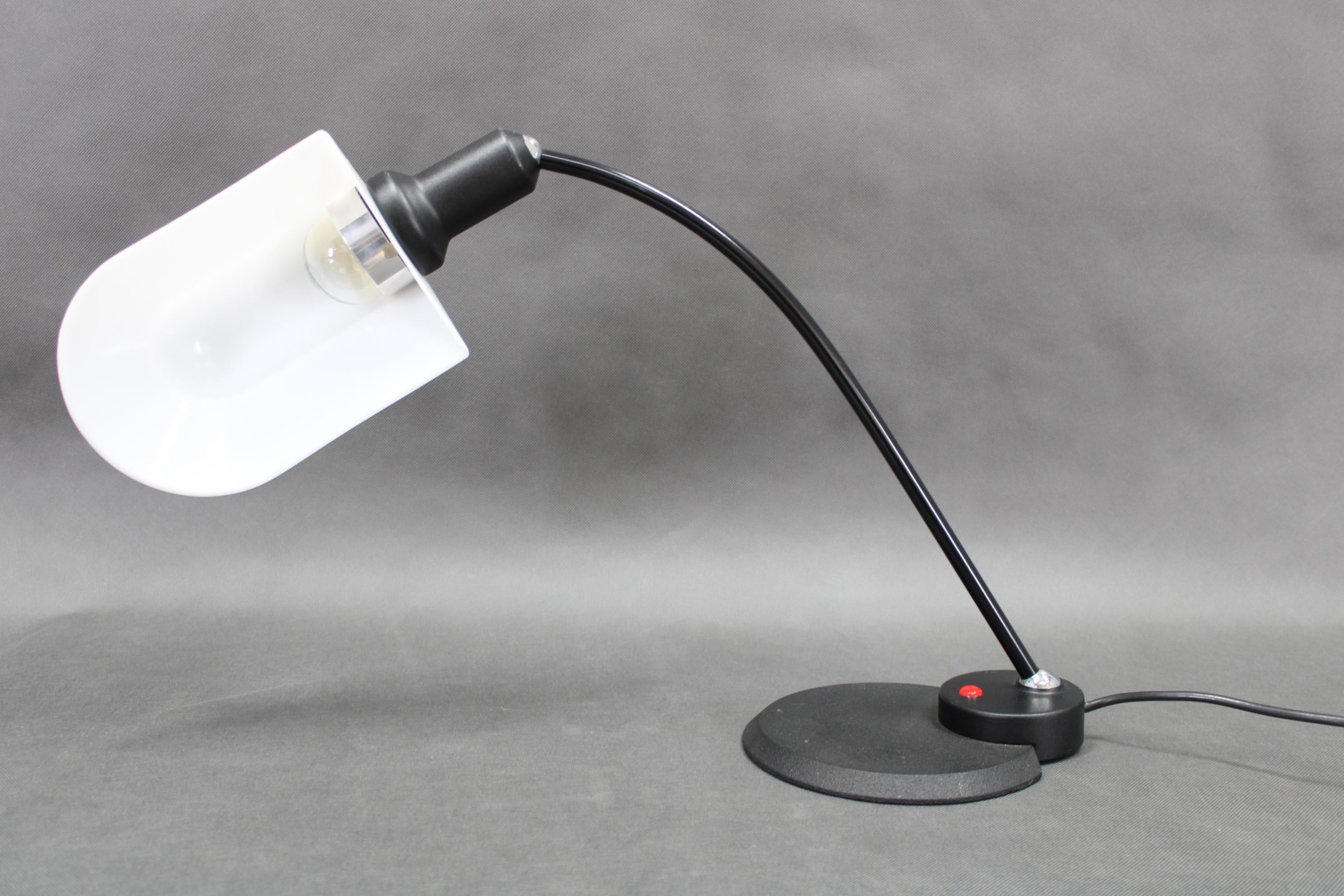 1980s Broggi and Burckhardt model Lula Table Lamp for Programma Luce, Italy For Sale 3