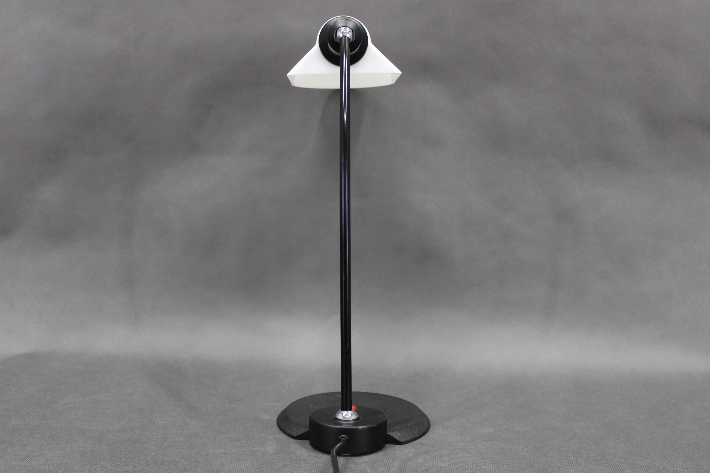 1980s Broggi and Burckhardt model Lula Table Lamp for Programma Luce, Italy For Sale 7