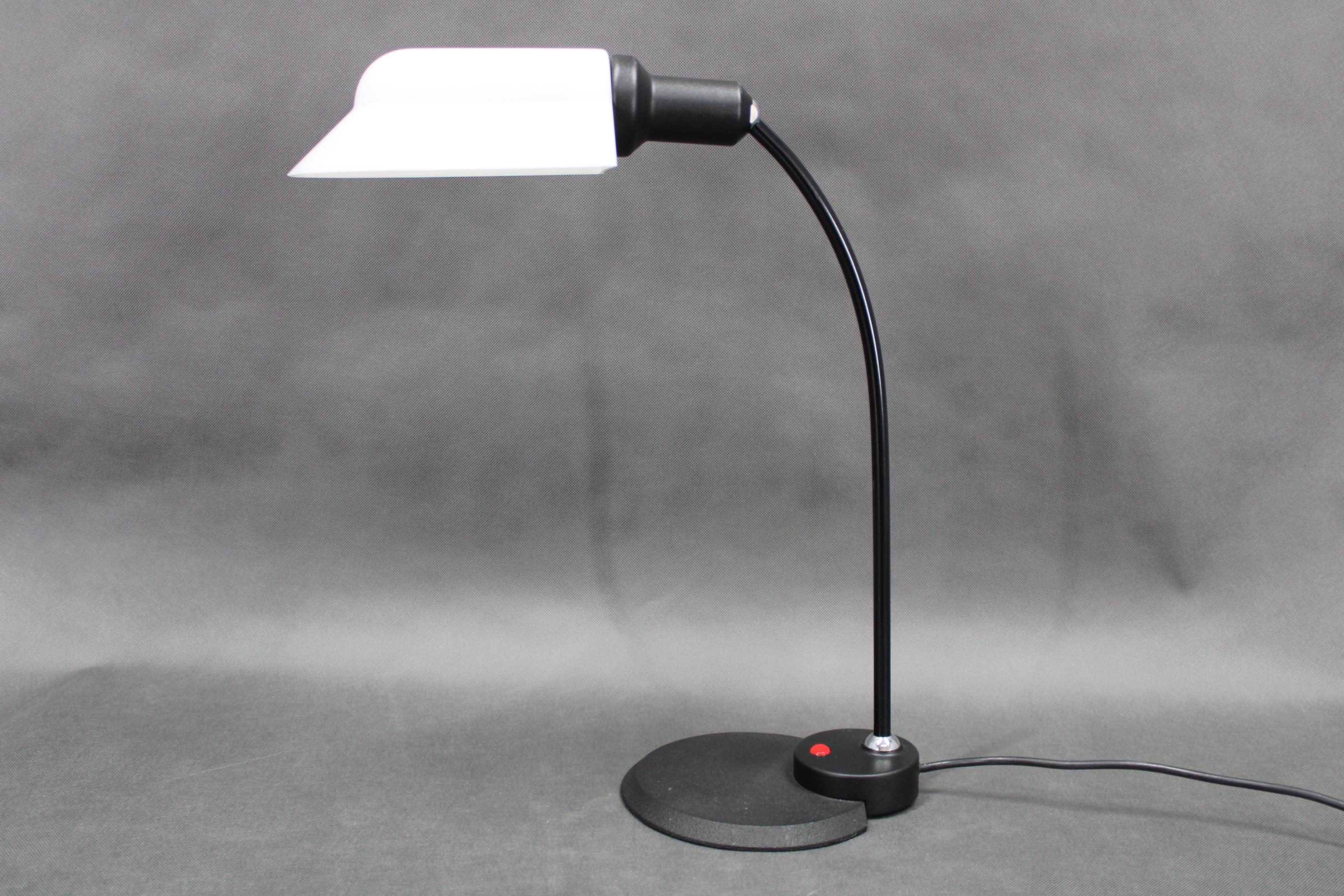 1980s Broggi and Burckhardt model Lula Table Lamp for Programma Luce, Italy For Sale 10