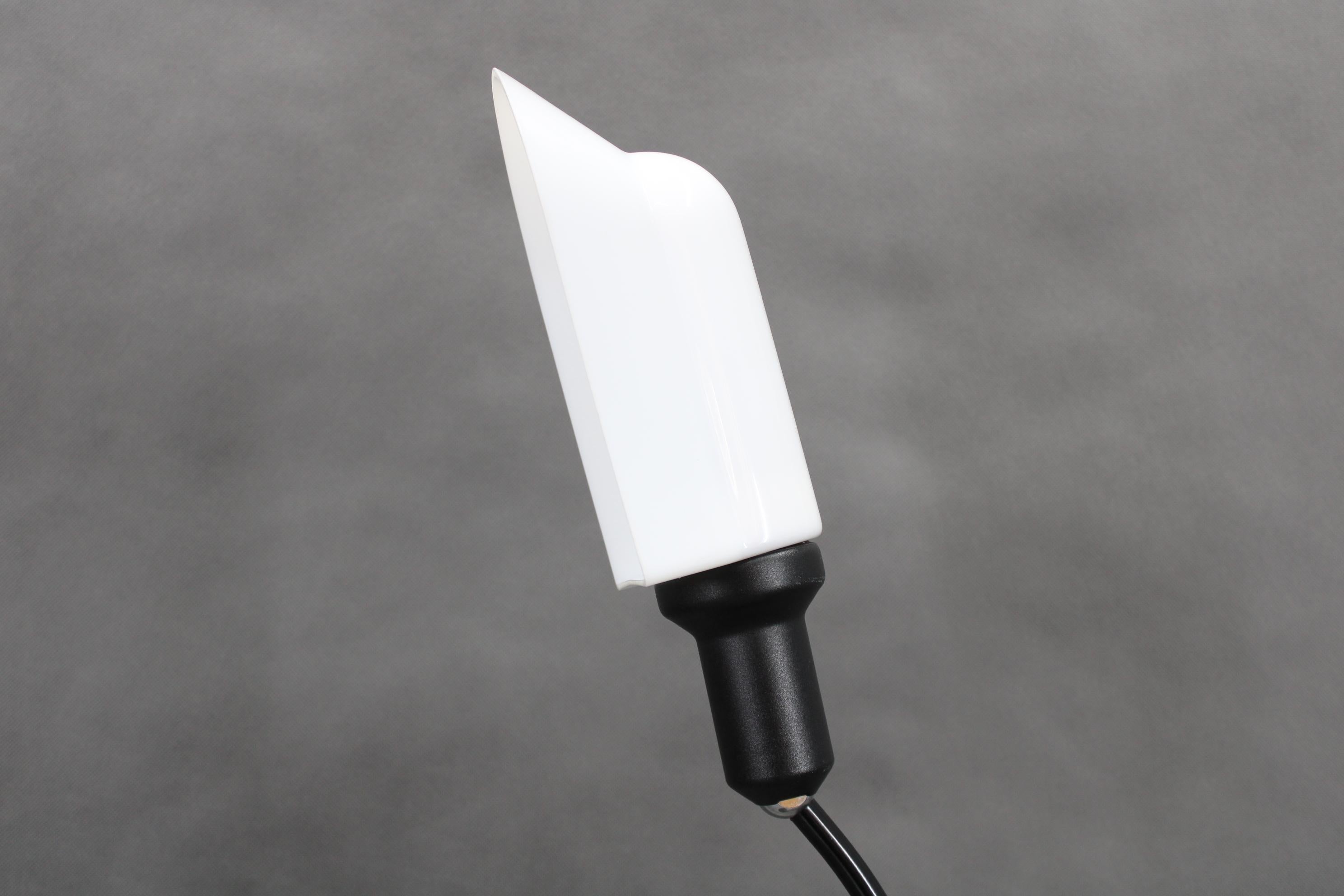 Late 20th Century 1980s Broggi and Burckhardt model Lula Table Lamp for Programma Luce, Italy For Sale