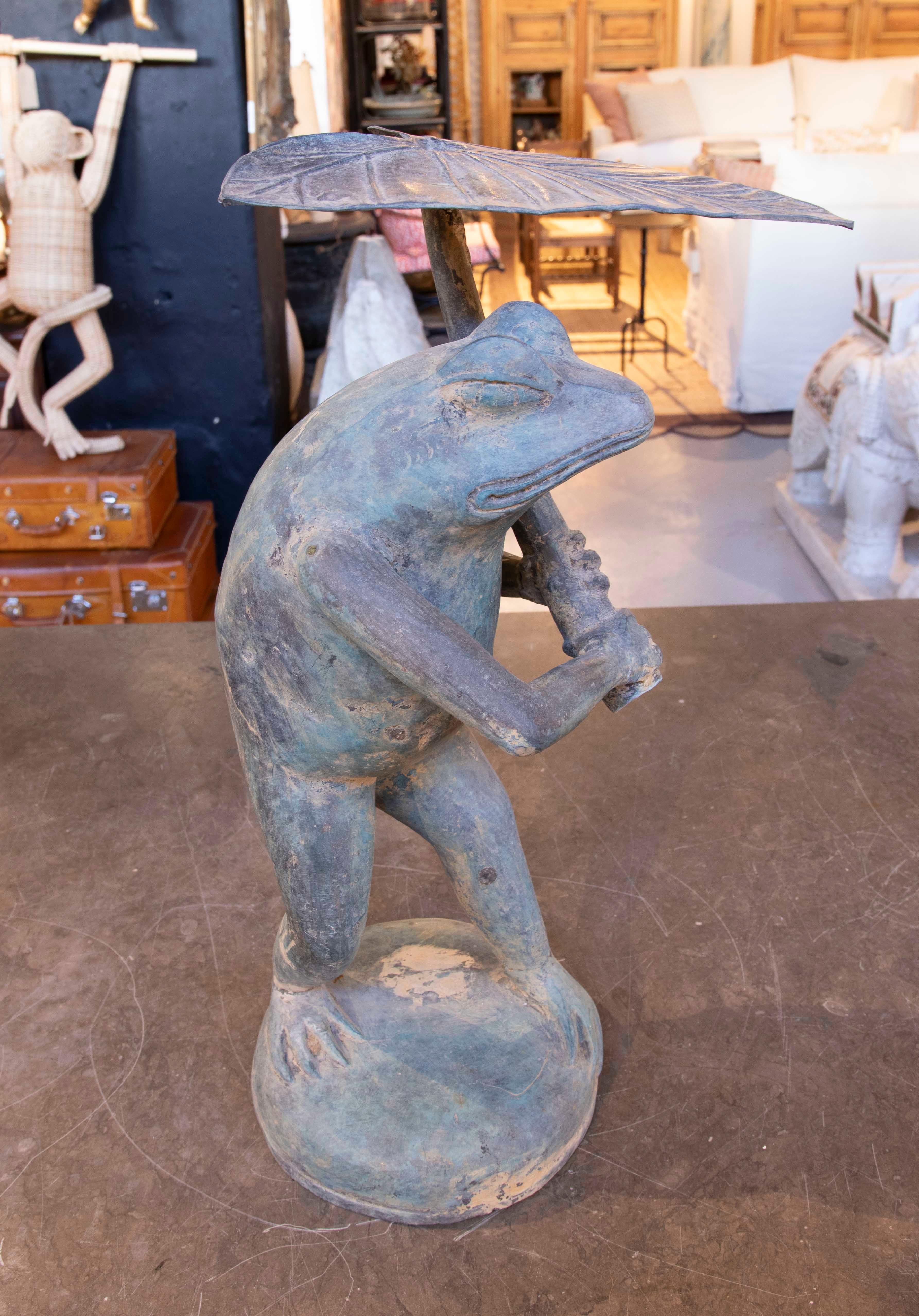 1980s Bronze Frog Sculpture with Umbrella For Sale 2
