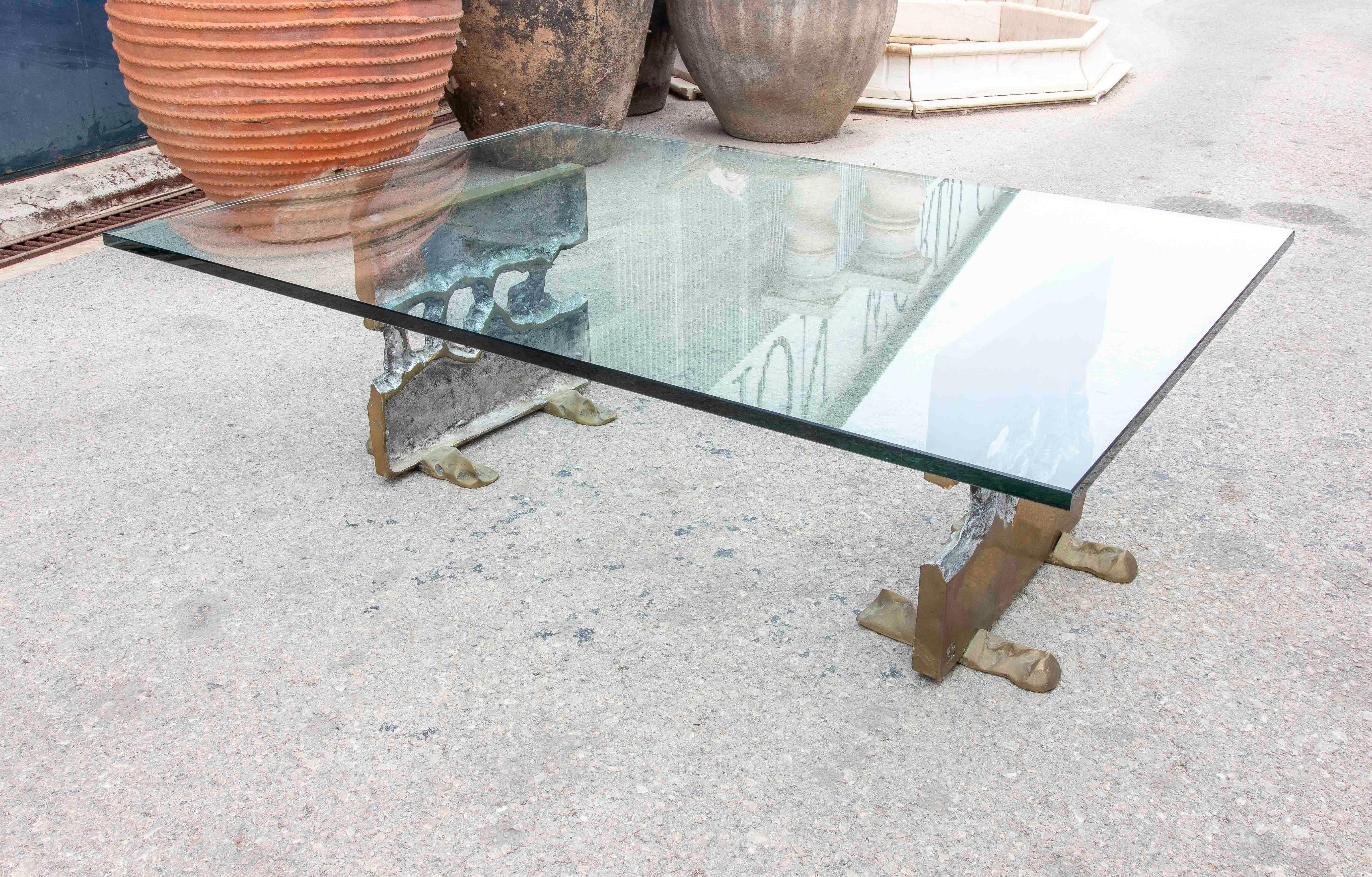 Spanish 1980s Bronze Table with Glass by David Marshall – Brutalist Sculptural Design For Sale