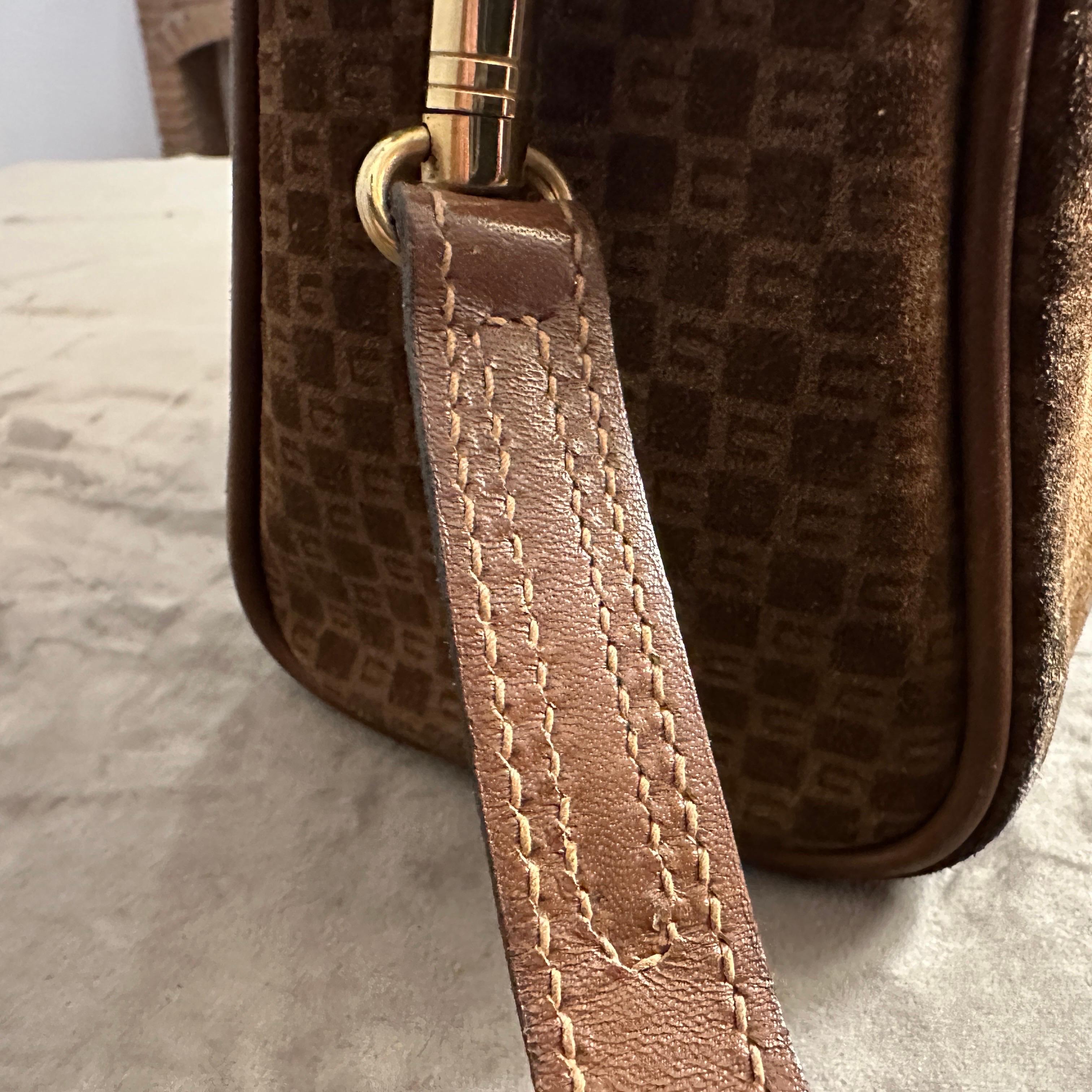1980s Brown Leather Shoulder Bag by Gucci For Sale 2