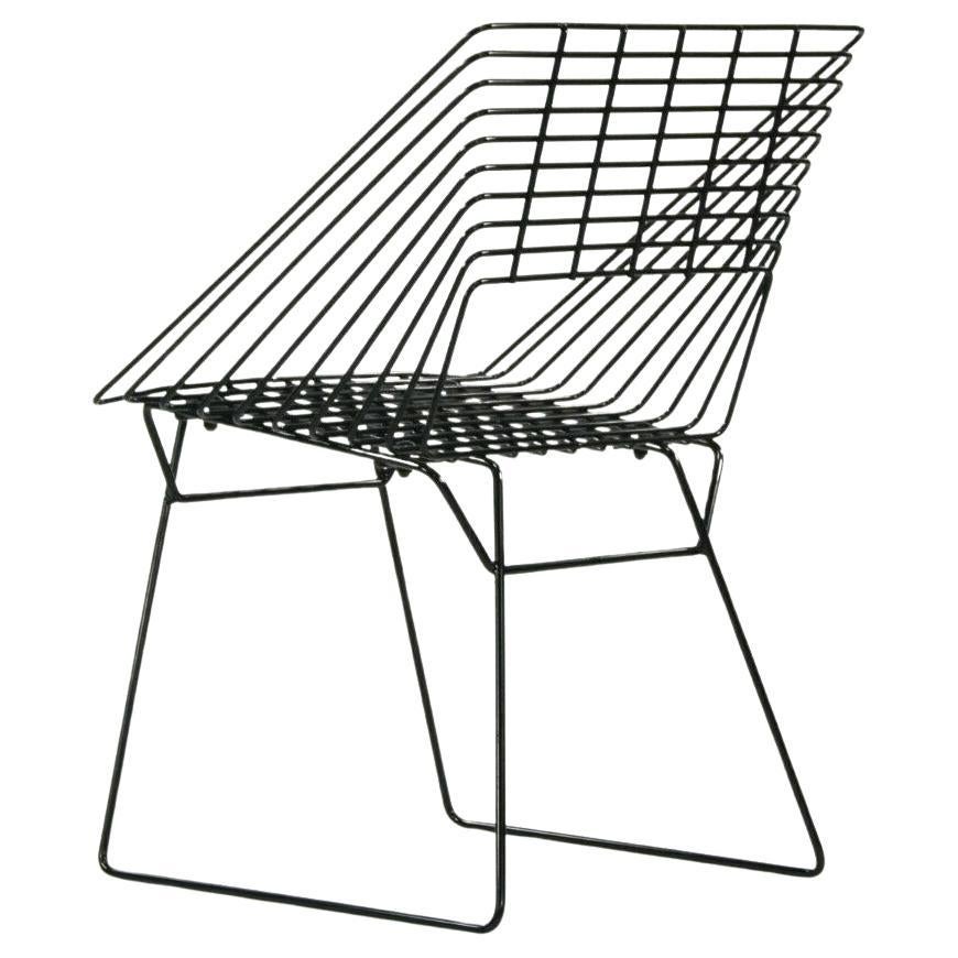 Años 80 Bruce Hannah y Andre' Grasso Silla de comedor diagonal con marcos negros 12x en venta