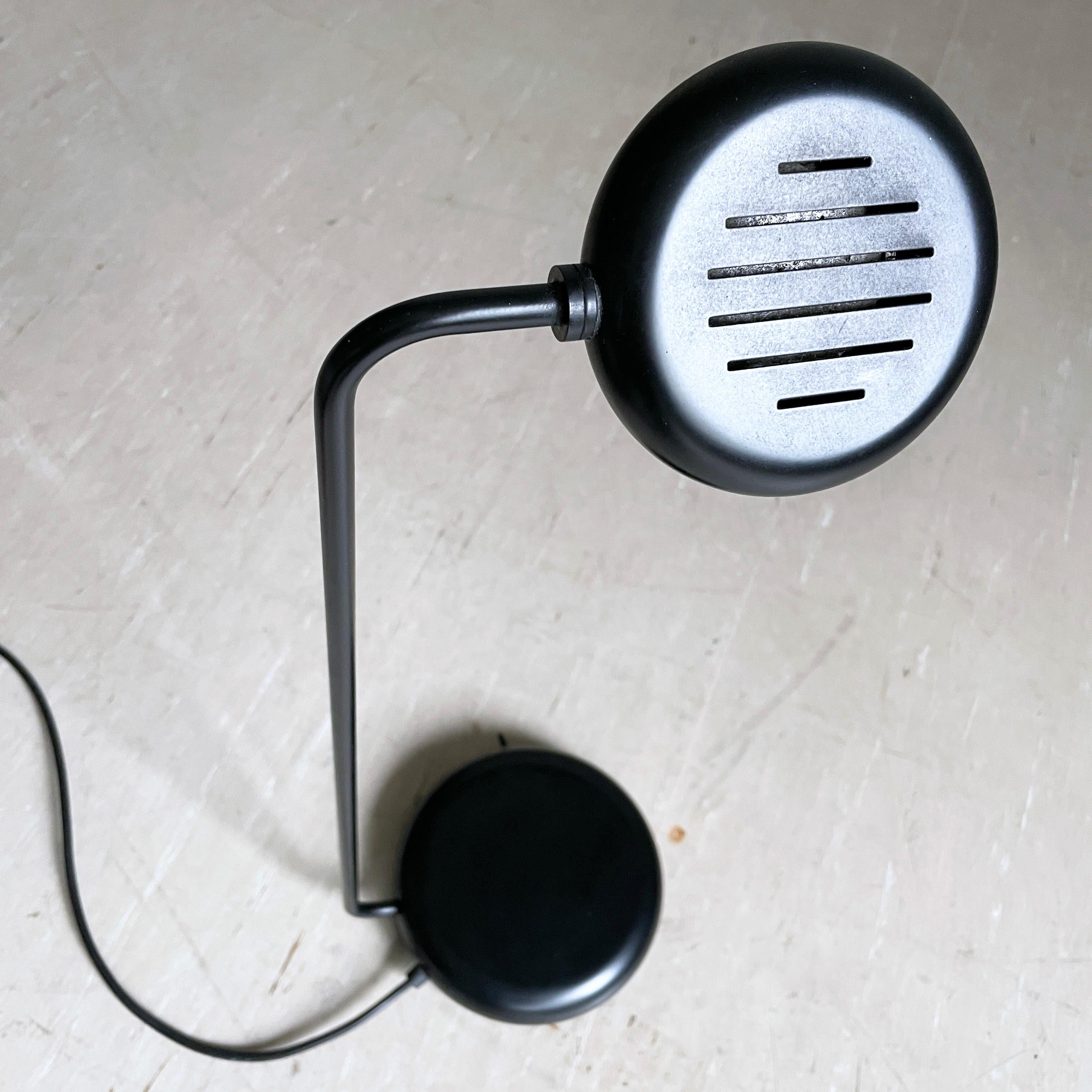 1980er Bruno Gecchelin MEBLO Schreibtisch / Tischlampe (20. Jahrhundert) im Angebot