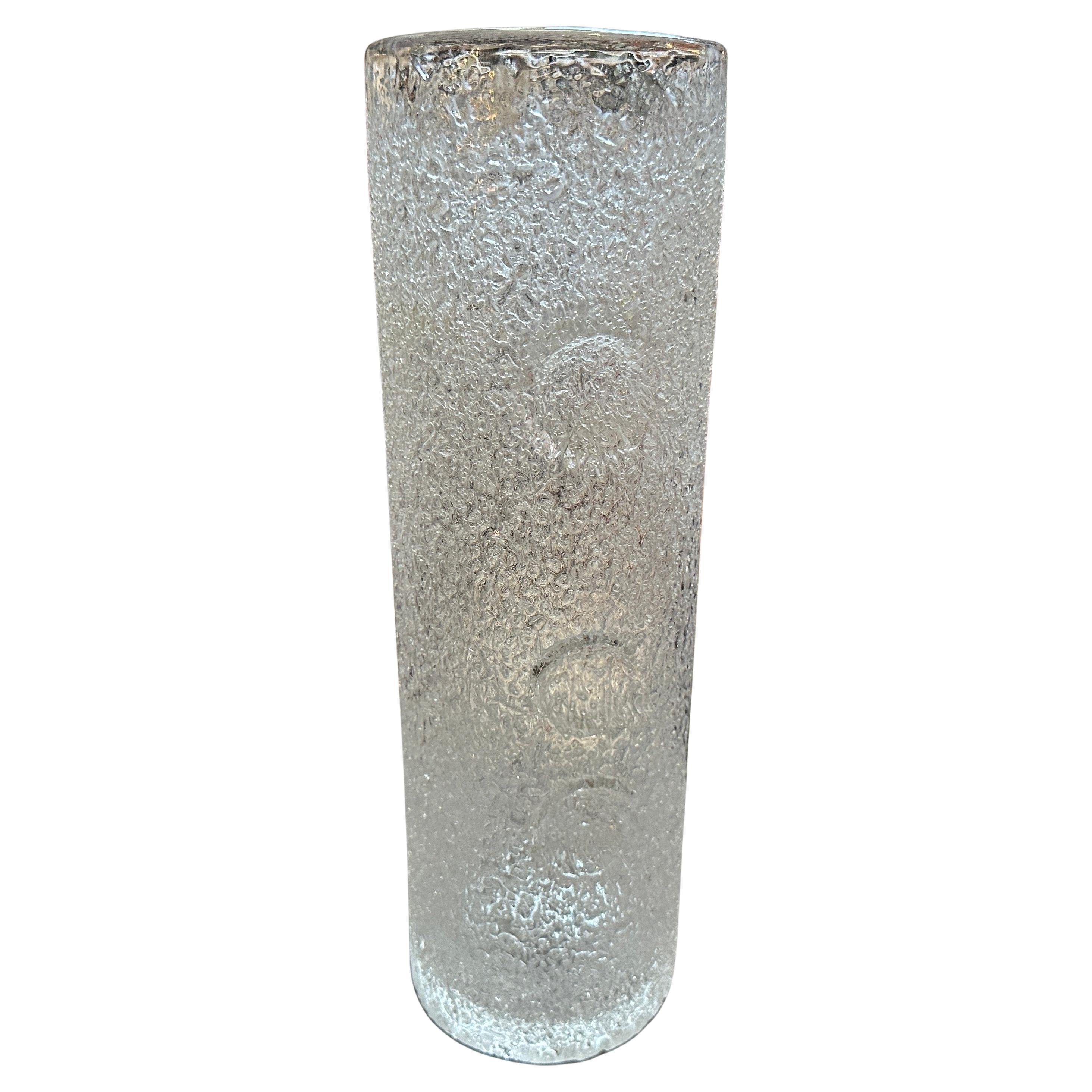 Vase cylindrique en verre transparent brut des années 1980 par Jan Gabrhel