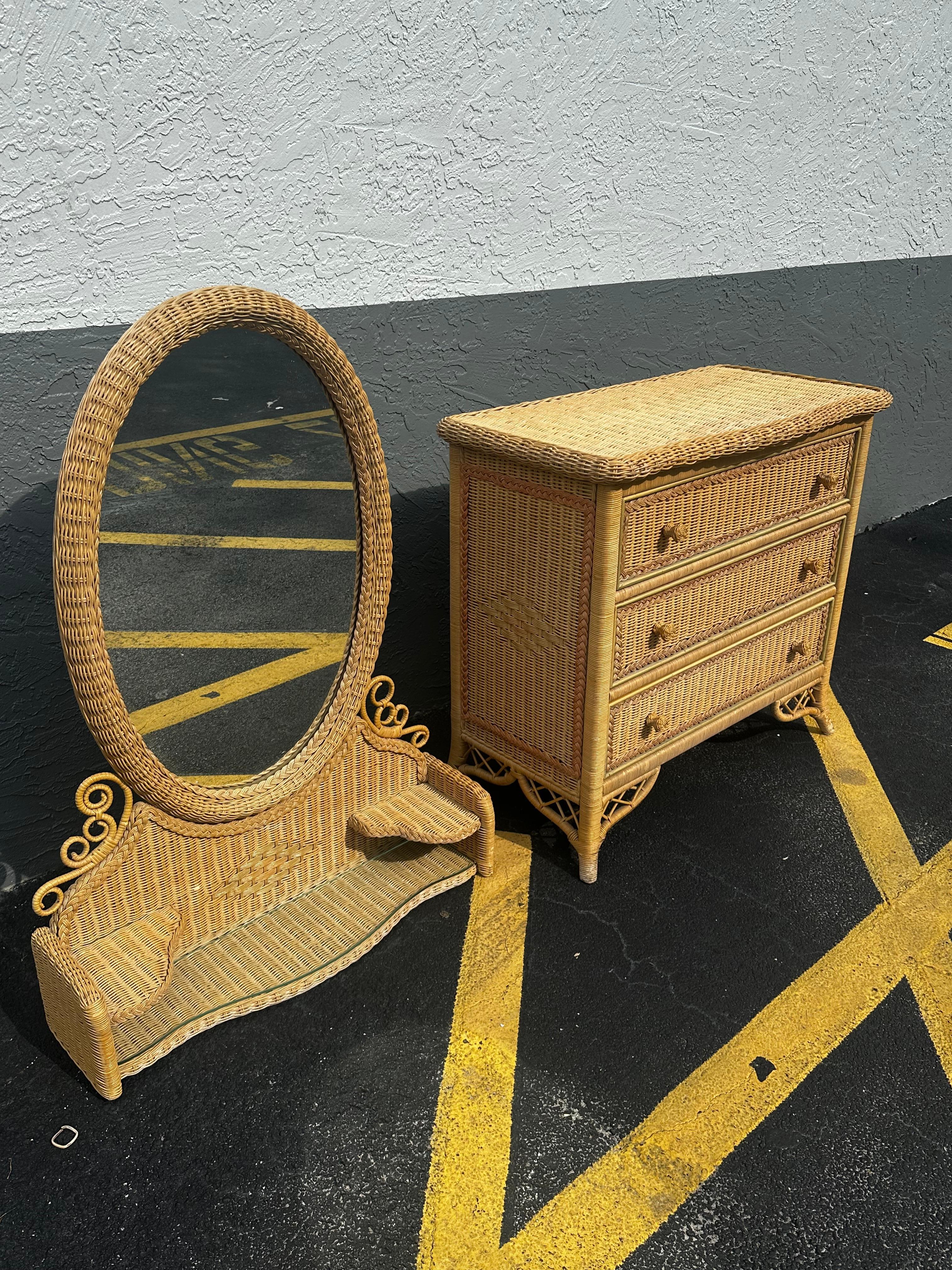 Cassettone Budji anni '80 in bambù bruciato e rattan intrecciato in vendita 6