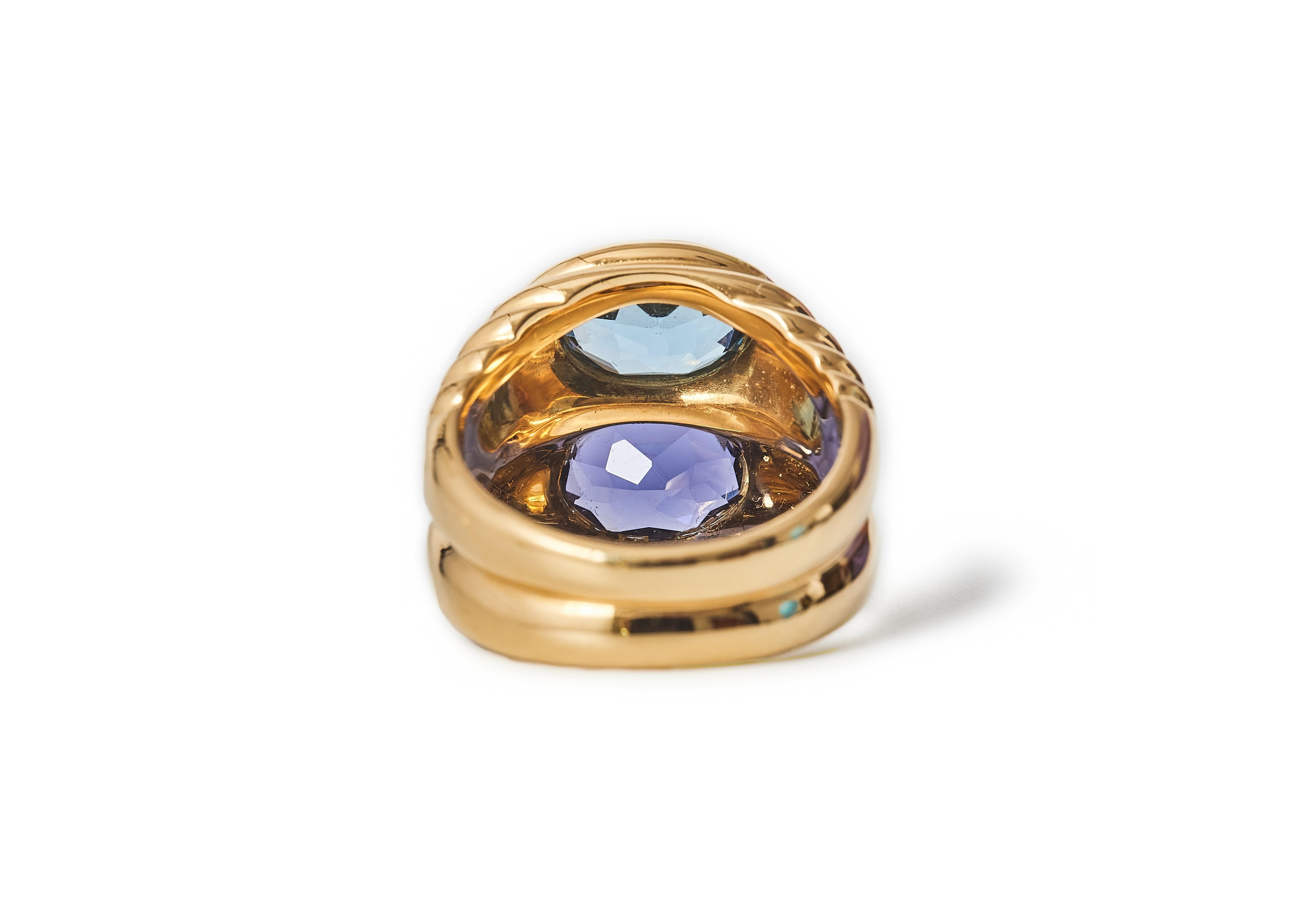 1980er Jahre Bulgari 18 Karat Gold Blautopas und Iolith Doppio Ring im Angebot 1