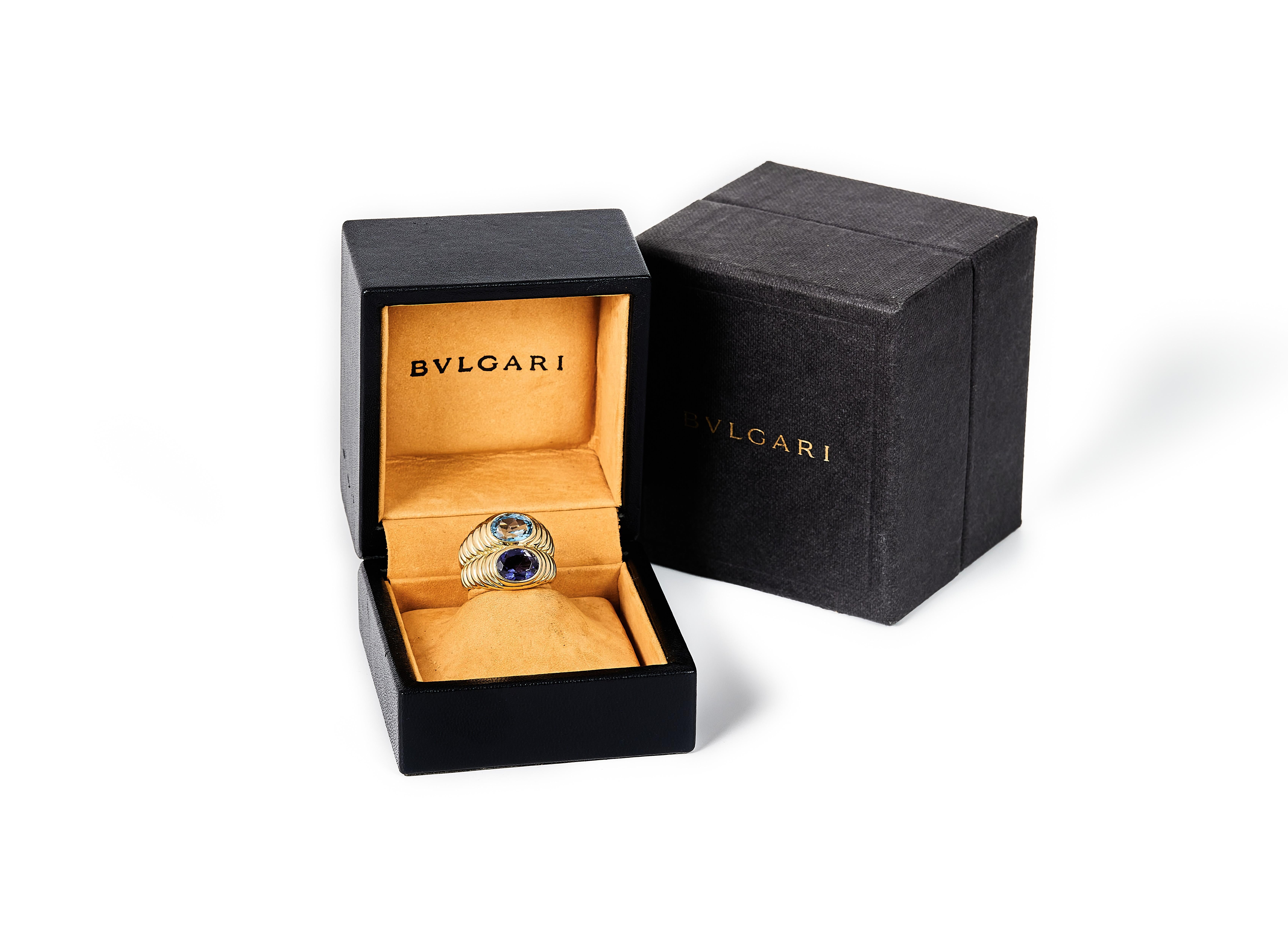 1980er Jahre Bulgari 18 Karat Gold Blautopas und Iolith Doppio Ring im Angebot 3