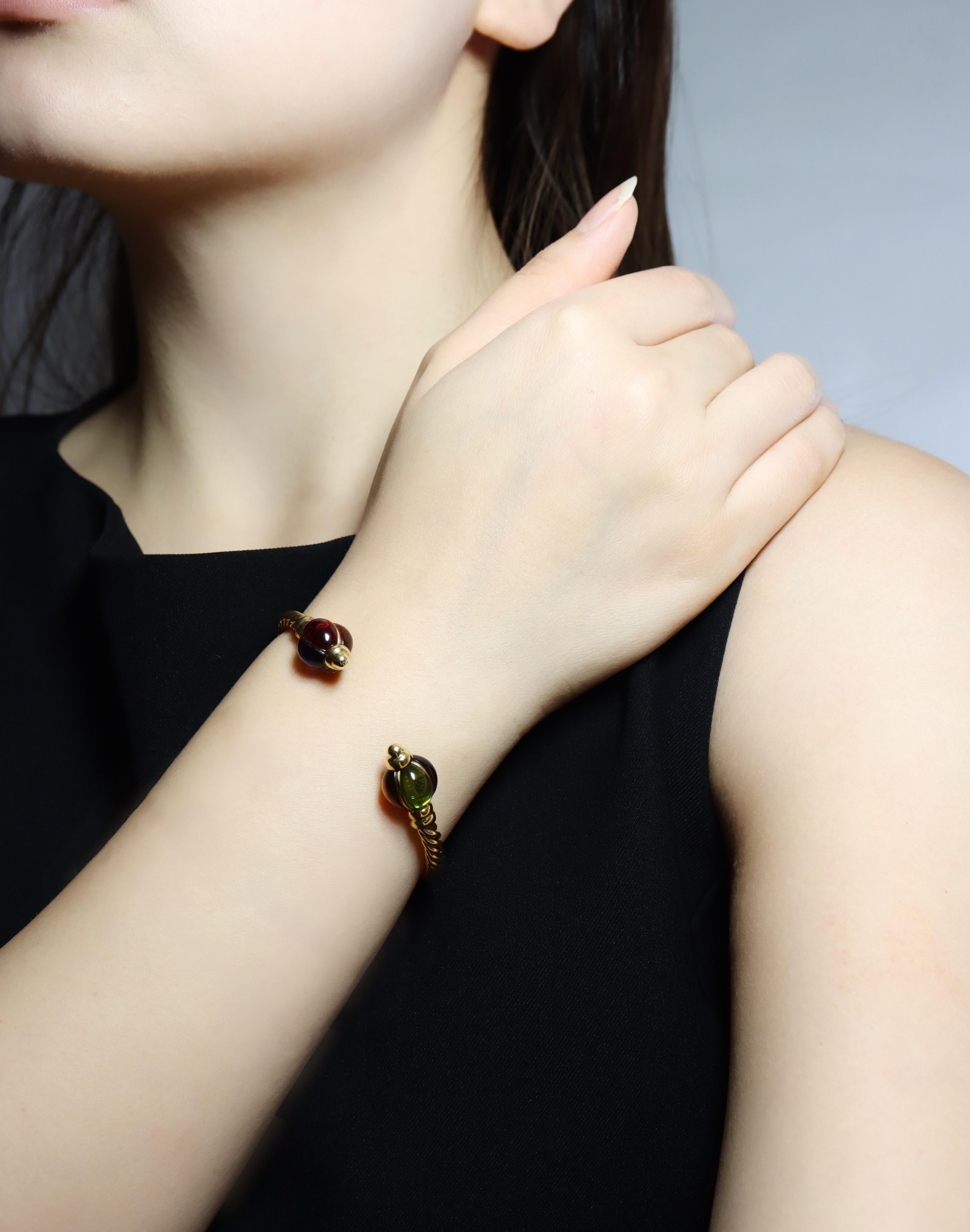 Taglio misto Bracciale Bulgari anni '80 in oro 18 carati con più pietre preziose e corda ritorta in vendita