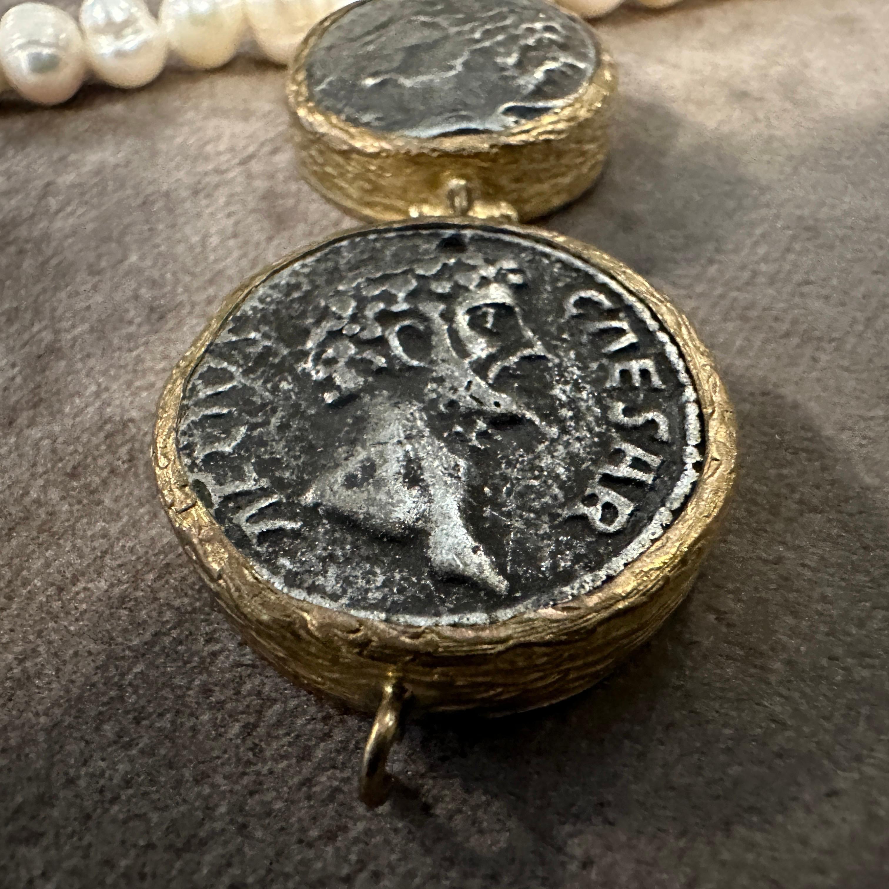 1980s Bulgari Style River Pearls and Brass Roman Coins Pendant Necklace In Excellent Condition For Sale In Aci Castello, IT