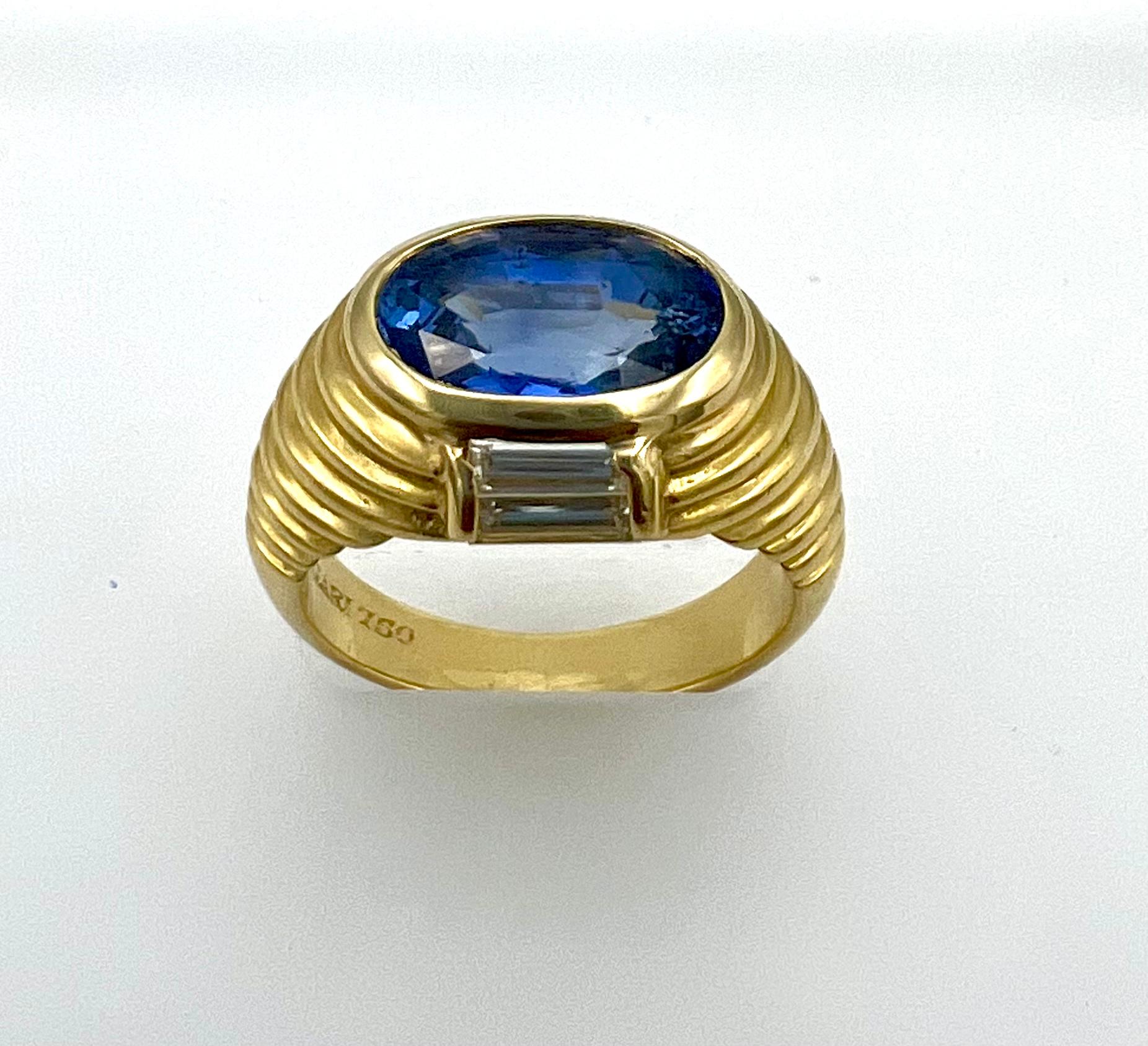 1980’s Bulgari Yellow Gold Sapphire & Diamond Ring In Excellent Condition In Beverly Hills, CA
