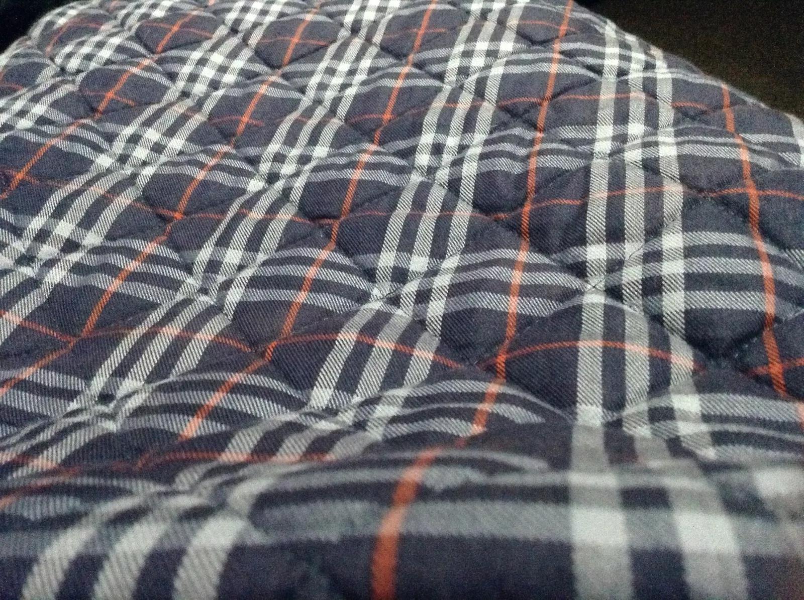 1980s  Burberry Blue Tartan Laptop Envelope Quilted Bag In Good Condition For Sale In London, GB