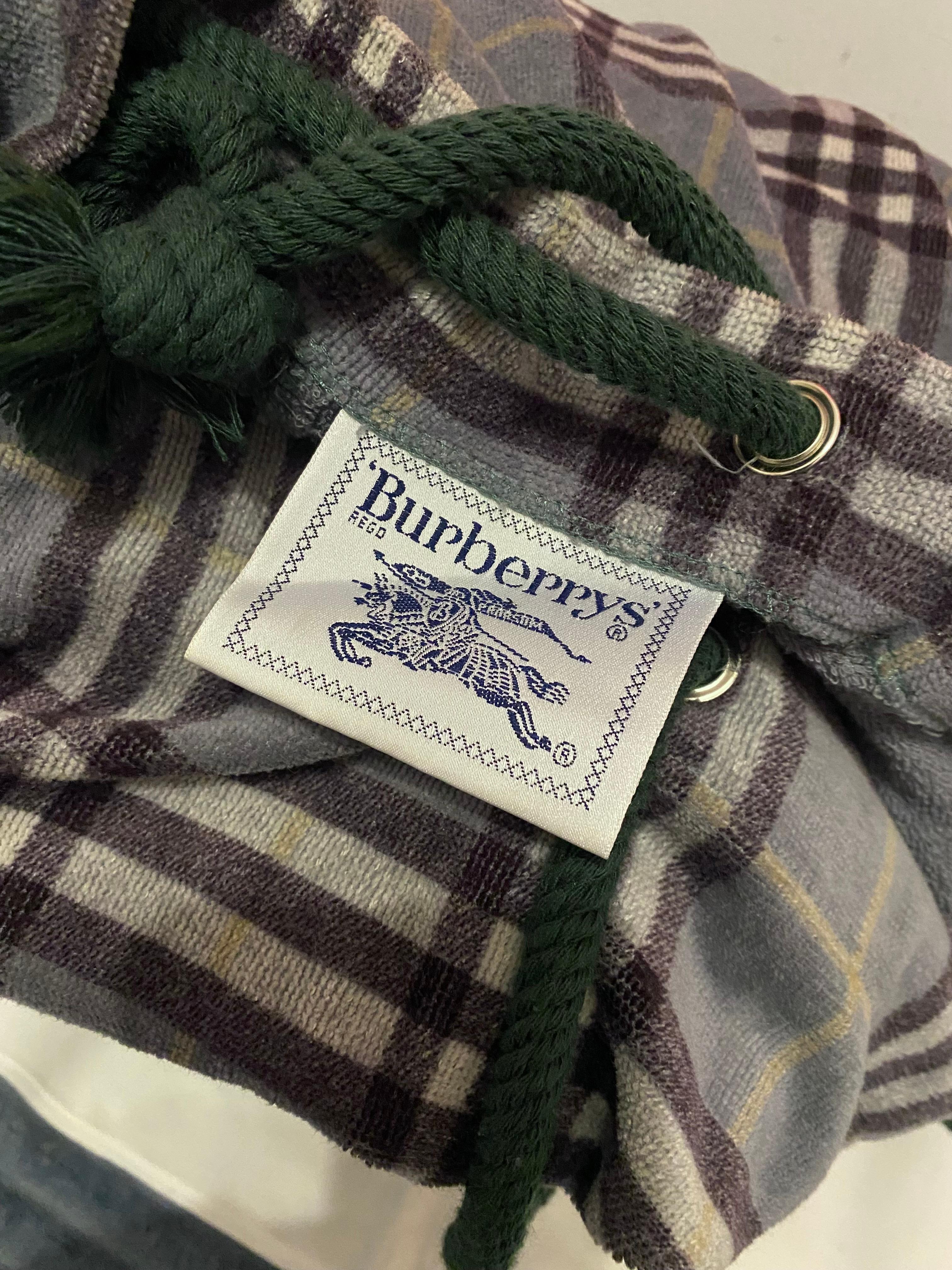 Women's or Men's 1980s Burberry Green Grey Check Toweling Beach Gym Pool Duffle Bag For Sale