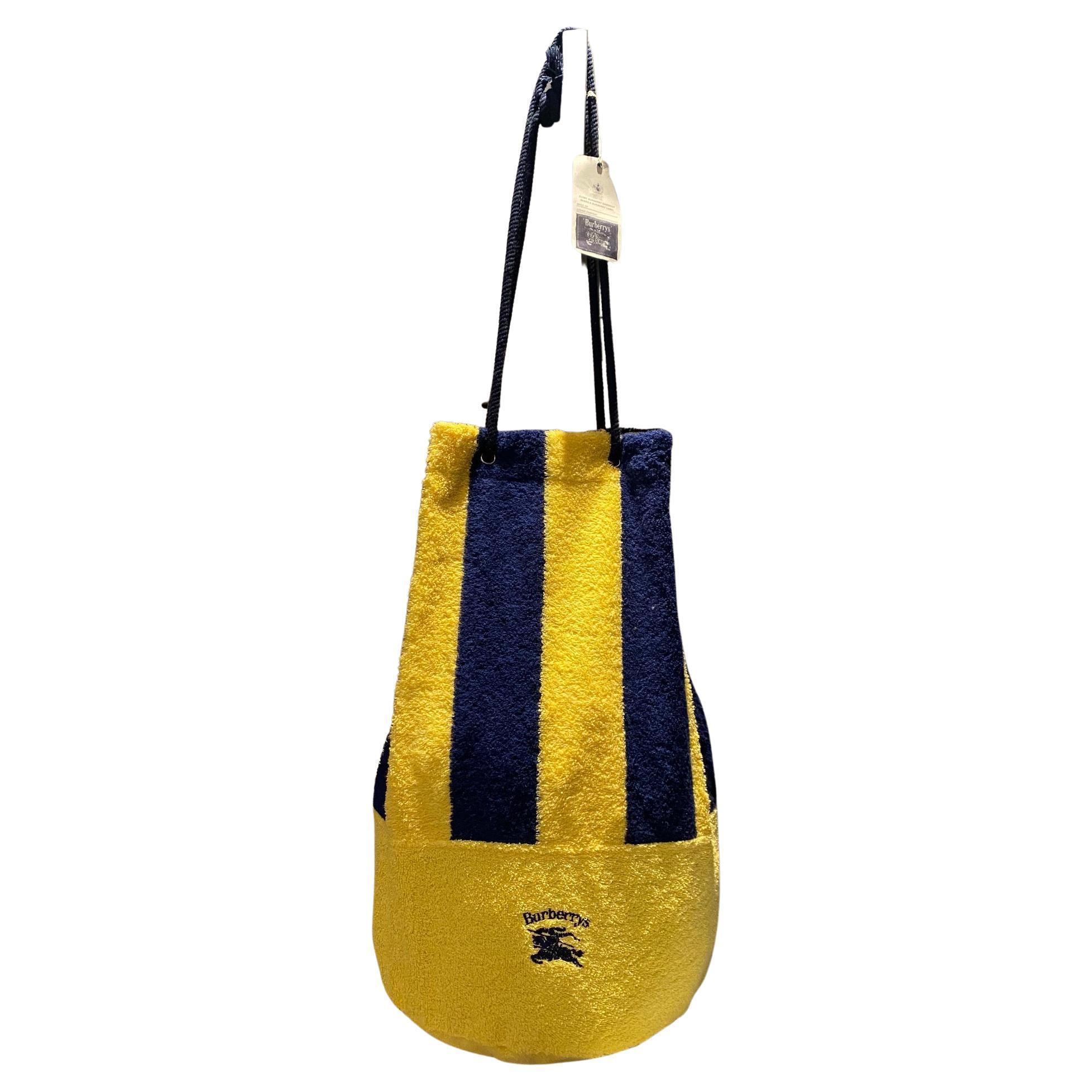 1980er Burberry''s Toweling Beach Duffle Bag (Gelb) im Angebot