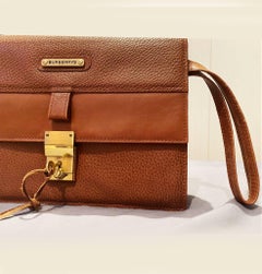 1980s Burberry Wristlet Envelope Tan Leather Clutch