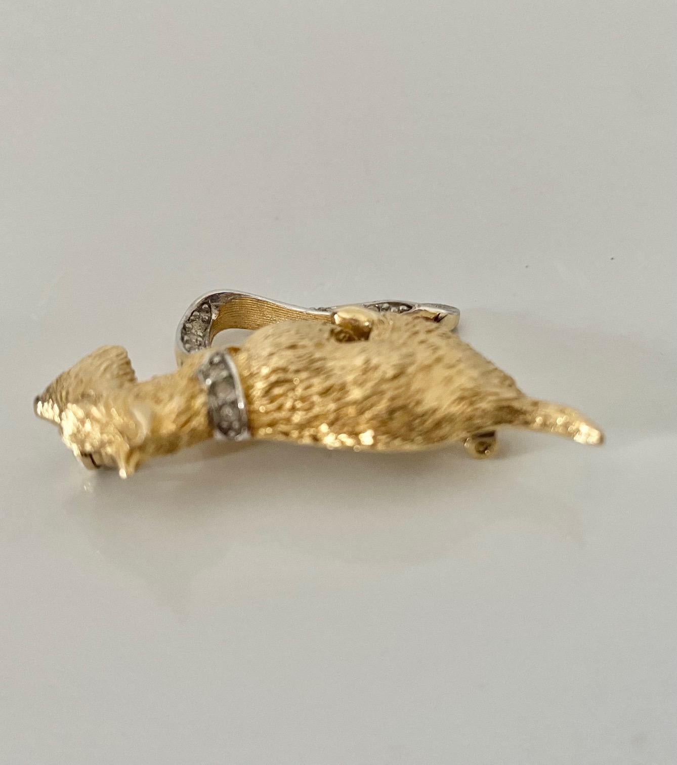 1980s Burberrys Terrier Dog Gold Plated Brooch In Good Condition For Sale In London, GB