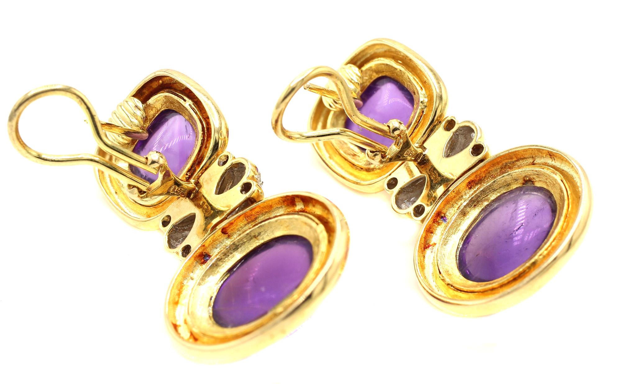 1980er Cabochon Amethyst Diamant 18 Karat Gelbgold Ohrringe im Angebot 1
