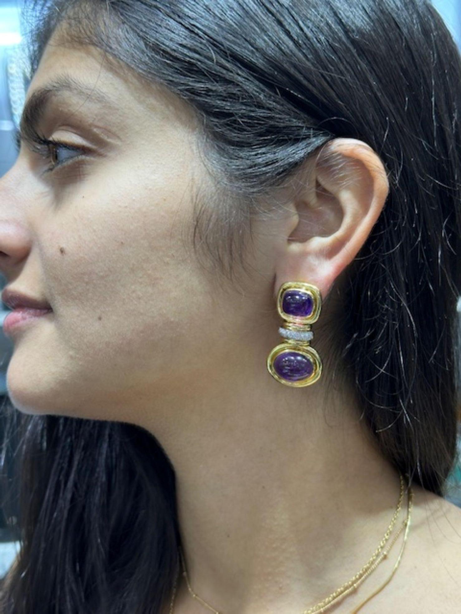 1980er Cabochon Amethyst Diamant 18 Karat Gelbgold Ohrringe im Angebot 3