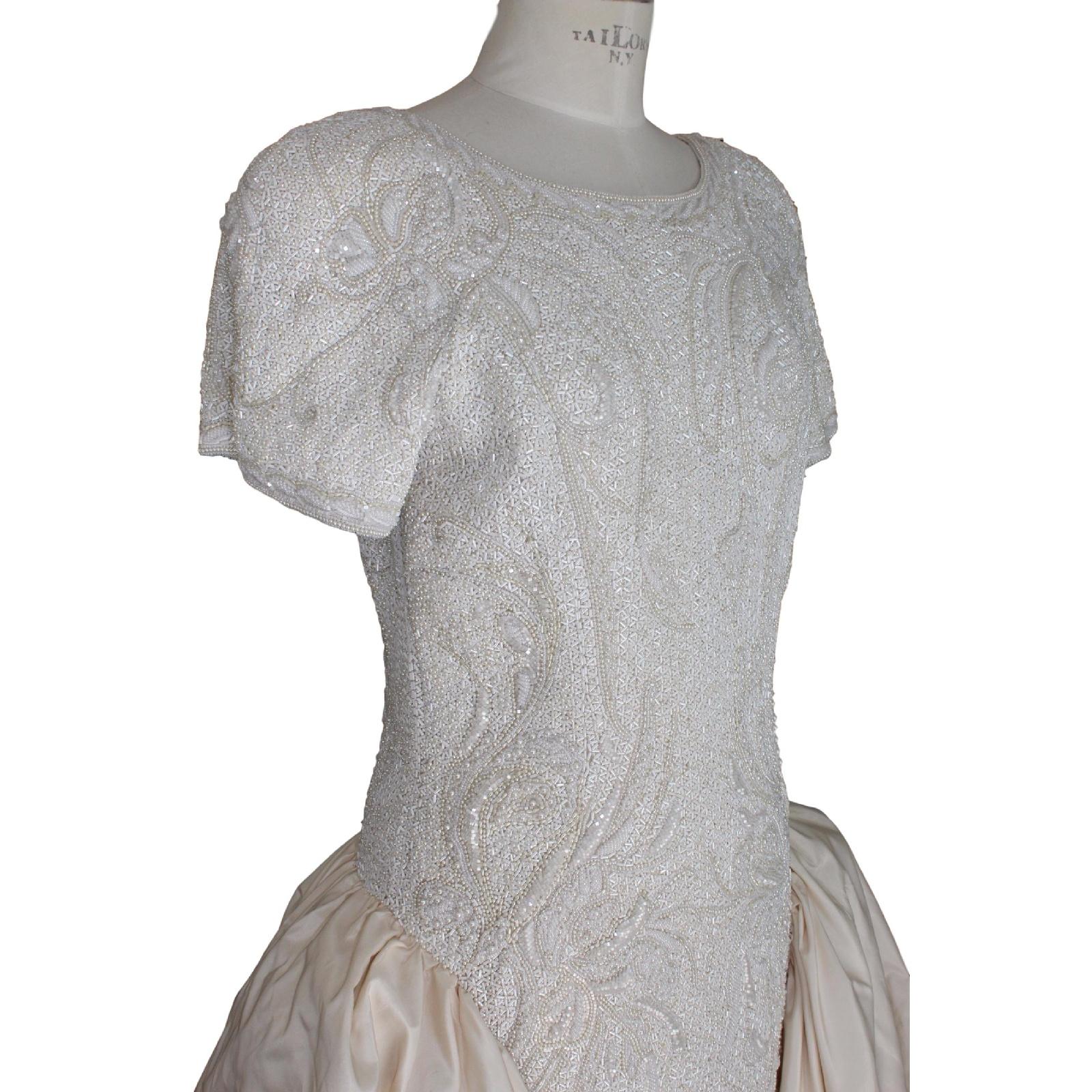 Women's Wedding Dress Cailan'd Ivory Silk Pearl and Sequins Pompous Italian 1980s
