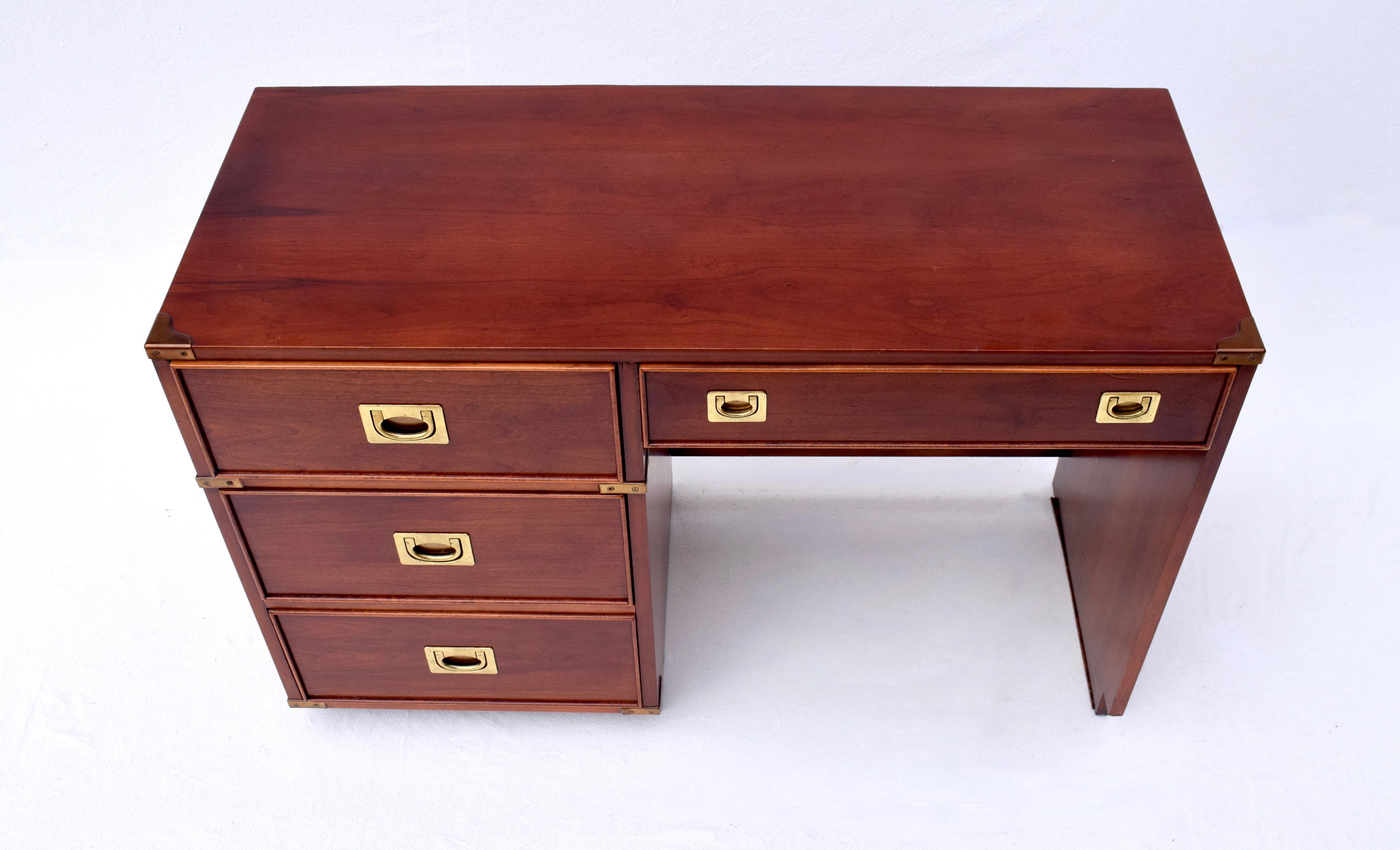 Campaign style writing desk with four cock beaded dovetailed drawers boasting fiery Mahogany grains. A well designed desk with generous storage for its mid size. Matching pieces can be seen in our separate listings of: 