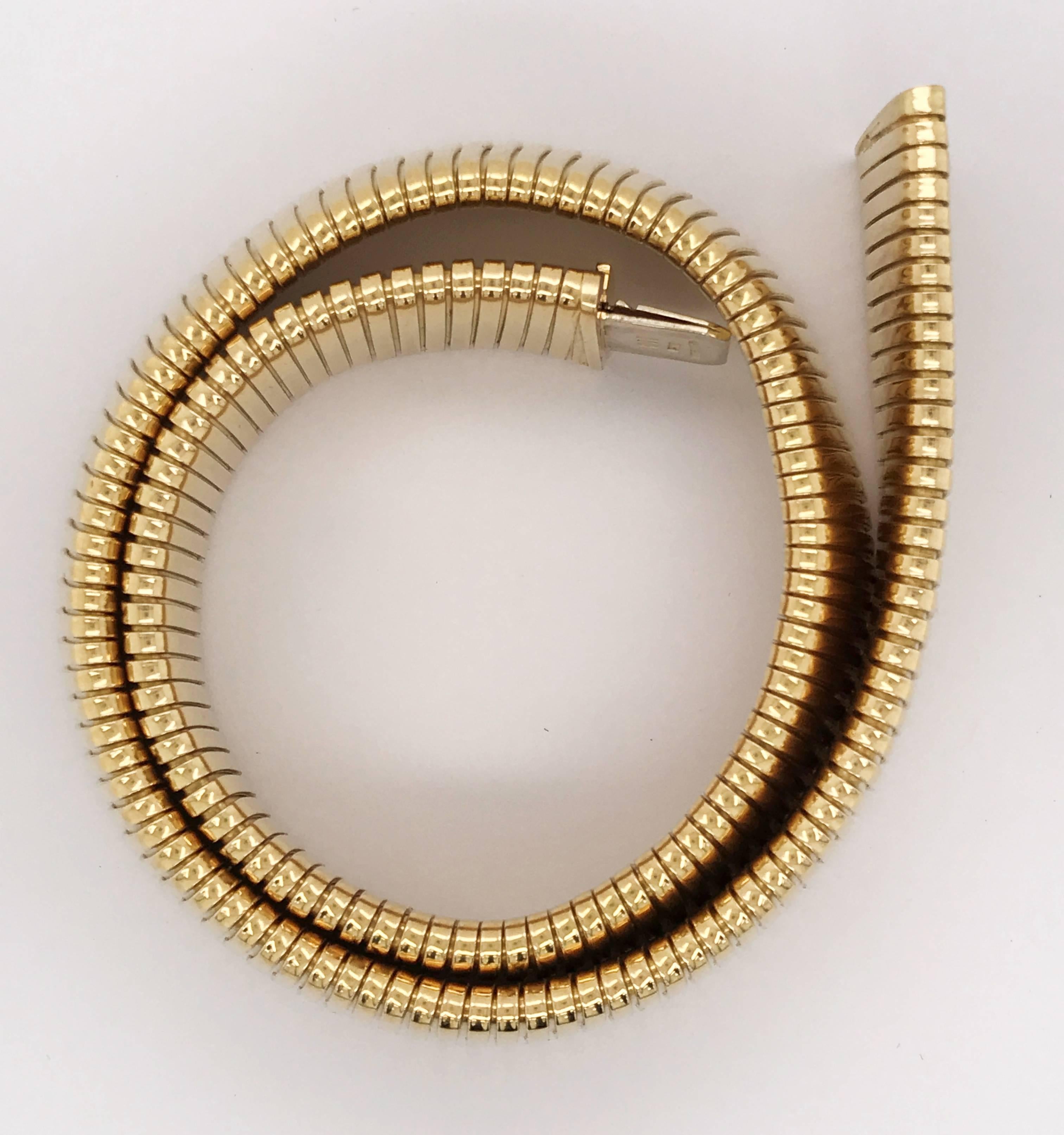1980s Carlo Weingrill 18 Karat Yellow Gold Tubogas Collar Necklace 1
