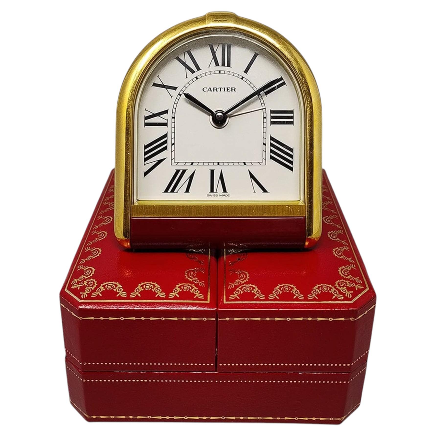 Reloj despertador Cartier «Romane» de los años 80, chapado en oro de 18 quilates, con caja y documentación originales