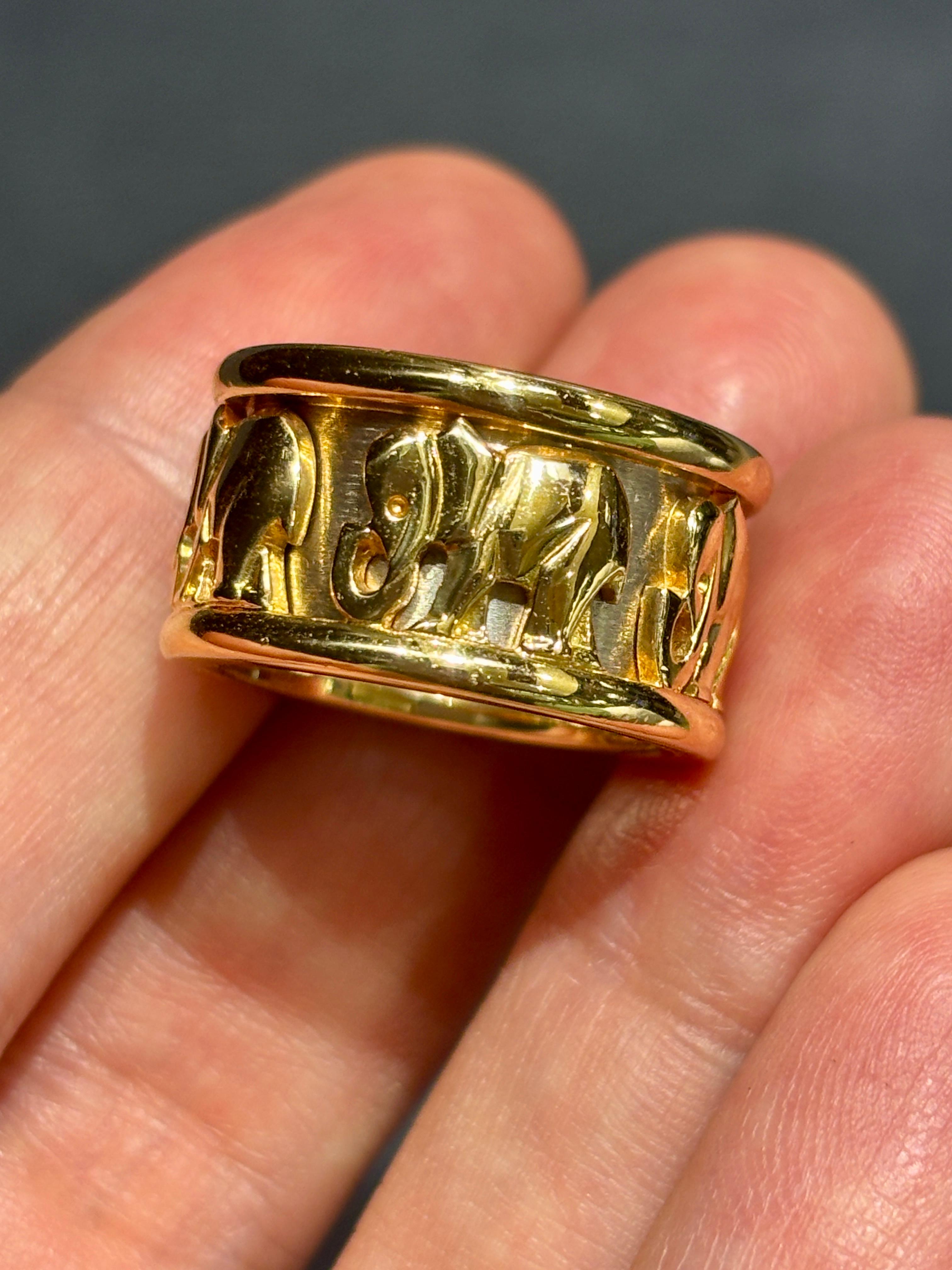 Contemporain Bague éléphant en or blanc et jaune de Cartier des années 1980 en vente